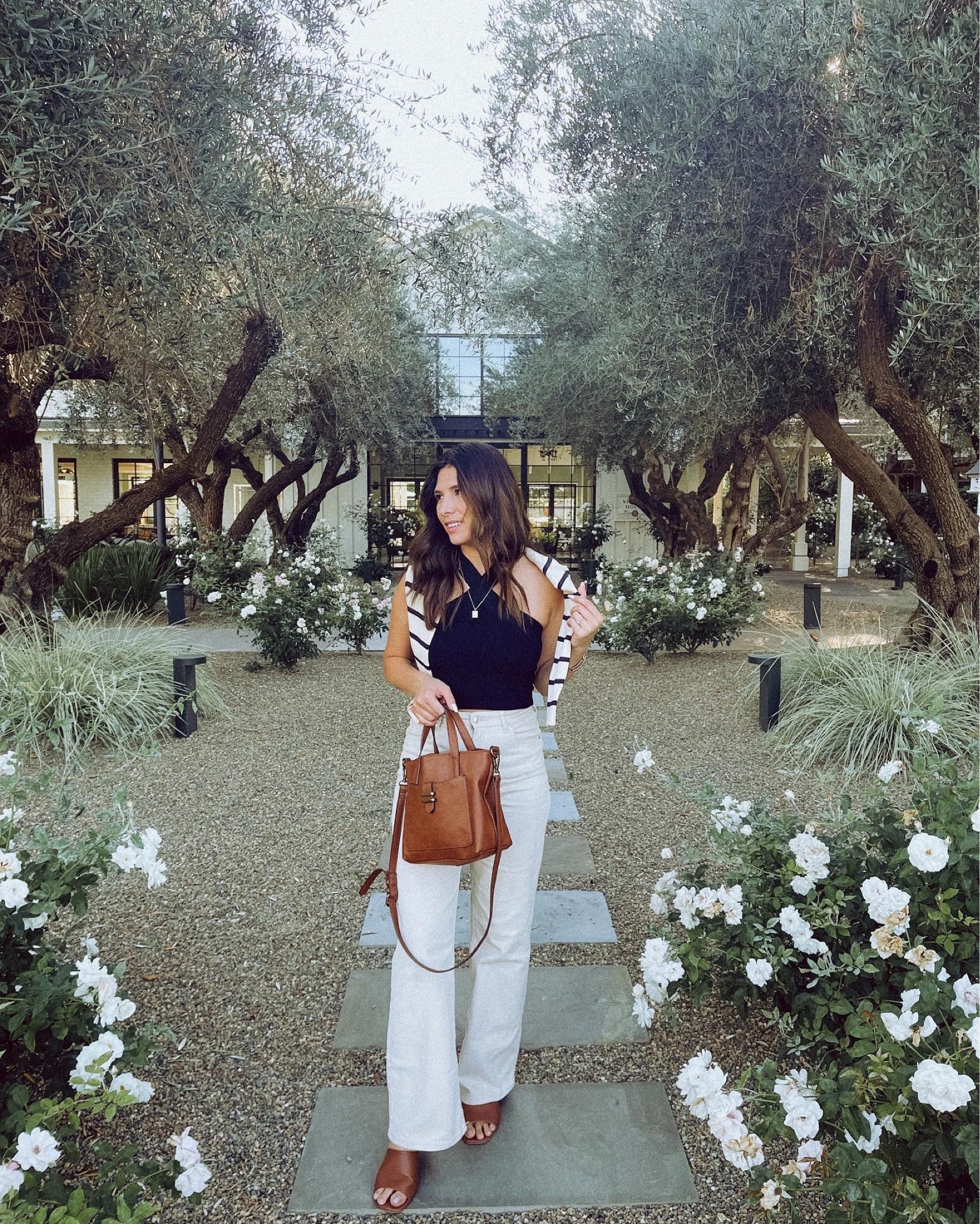 Perfect light outfit for warm fall days 🥰

#LTKsalealert #LTKstyletip #LTKover40