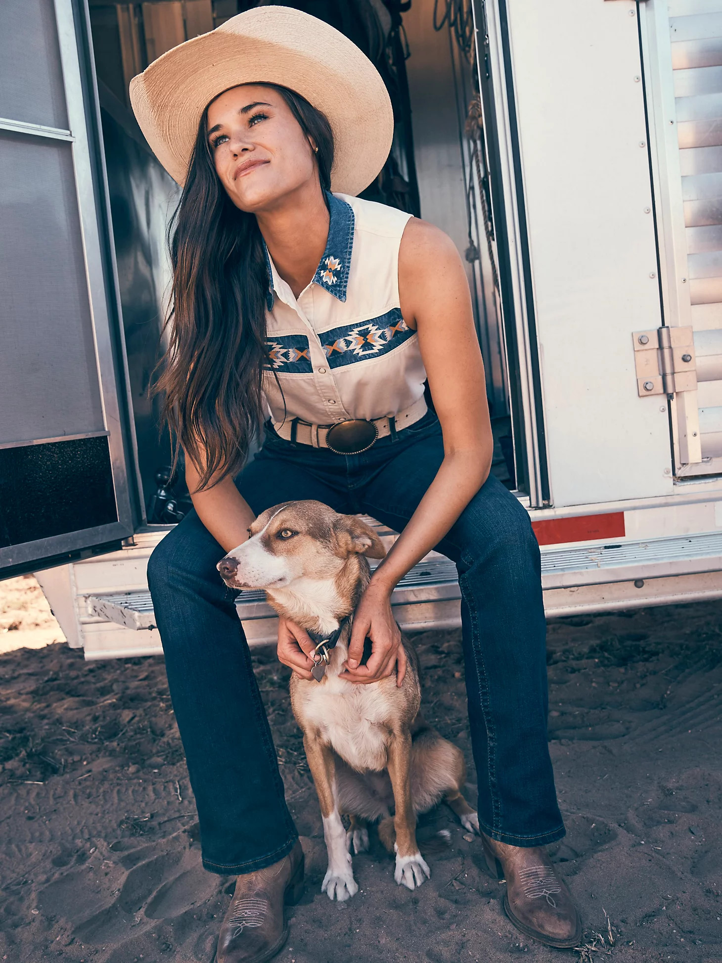 Women's Wrangler Sleeveless Southwestern Snap Tank in Cream | Wrangler