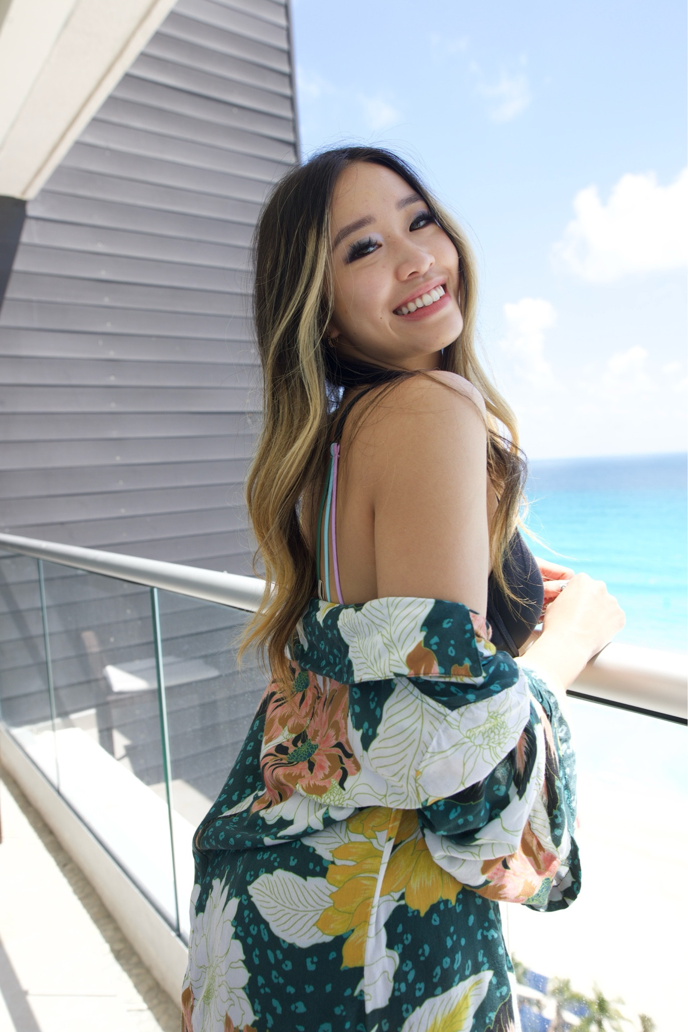 Sun bum in my cute new outfit 🌞 

#LTKHoliday #LTKCyberWeek #LTKSeasonal