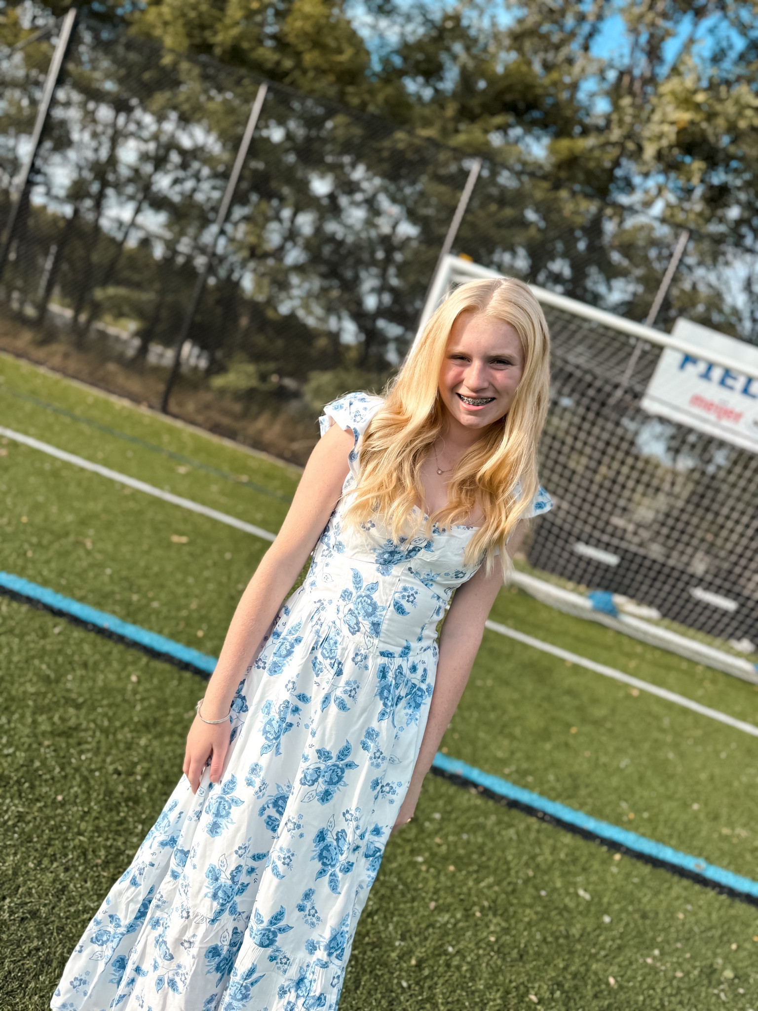 White floral dresses for girls 
Holiday party dress for teens and tweens
Hollister style  