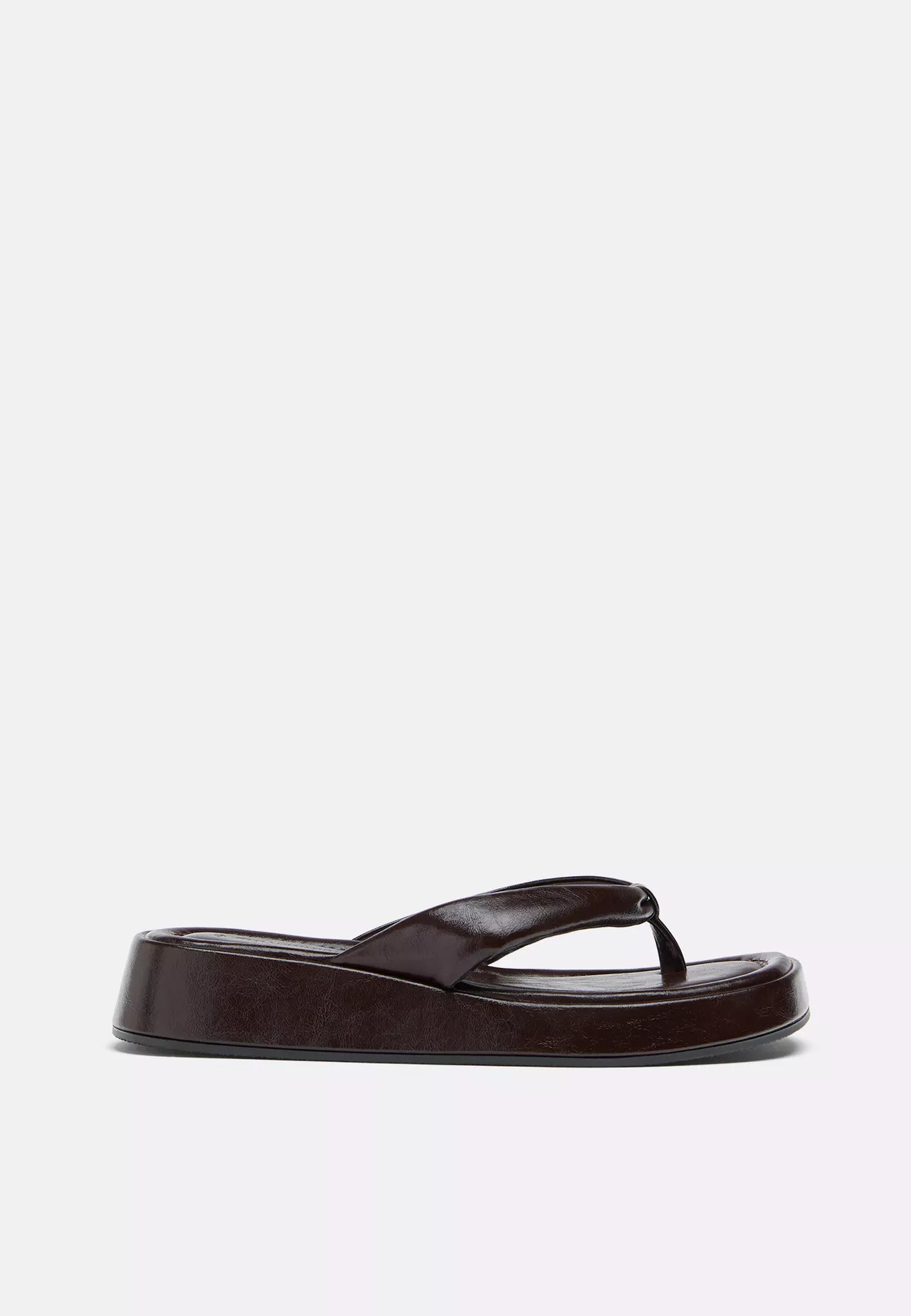 Flat thong sandals - Women's fashion | Stradivarius United Kingdom | Stradivarius (UK)