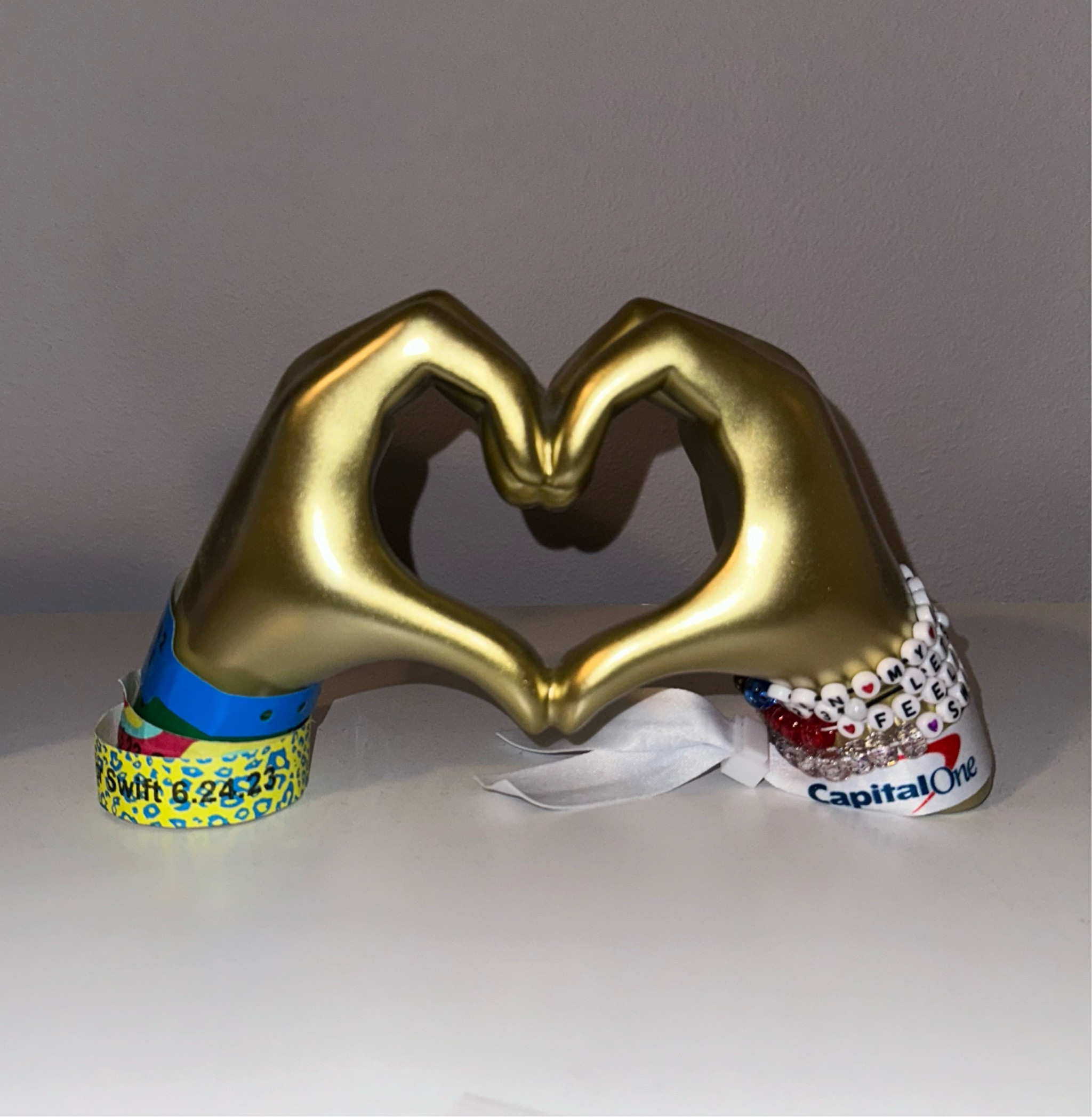 Heart hand statue from Amazon 🫶

#LTKHome #LTKFindsUnder100 #LTKFindsUnder50