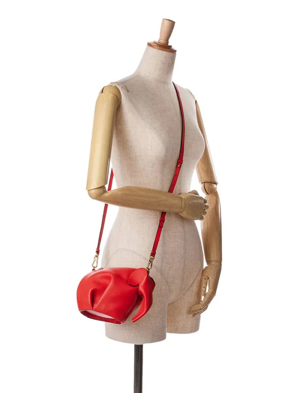 Loewe Pre-Owned 2016 Mini Leather Elephant Crossbody Bag | Red | FARFETCH UK | Farfetch Global