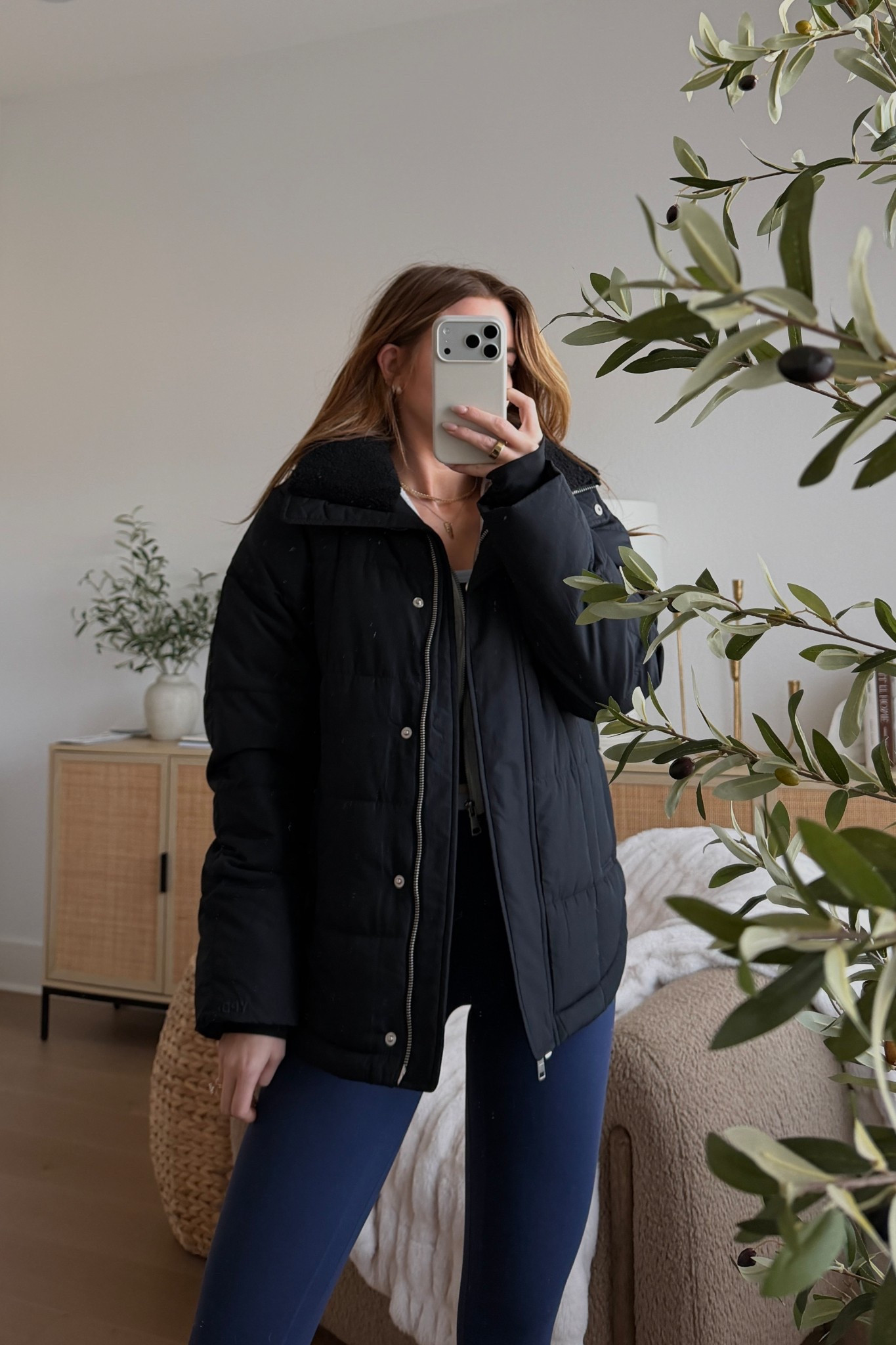 this jacket has kept me warm in today’s cold weather! wearing an xs  