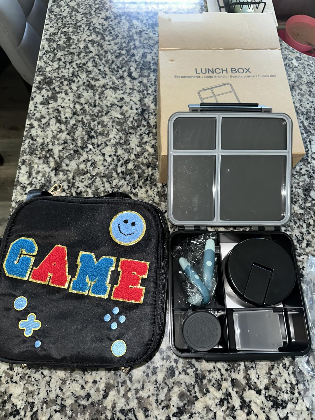 Kids Bento Lunch Box with 8oz Soup Thermo, Kids Leakproof Lunch Food Containers with 4 Compartmen... | Amazon (US)