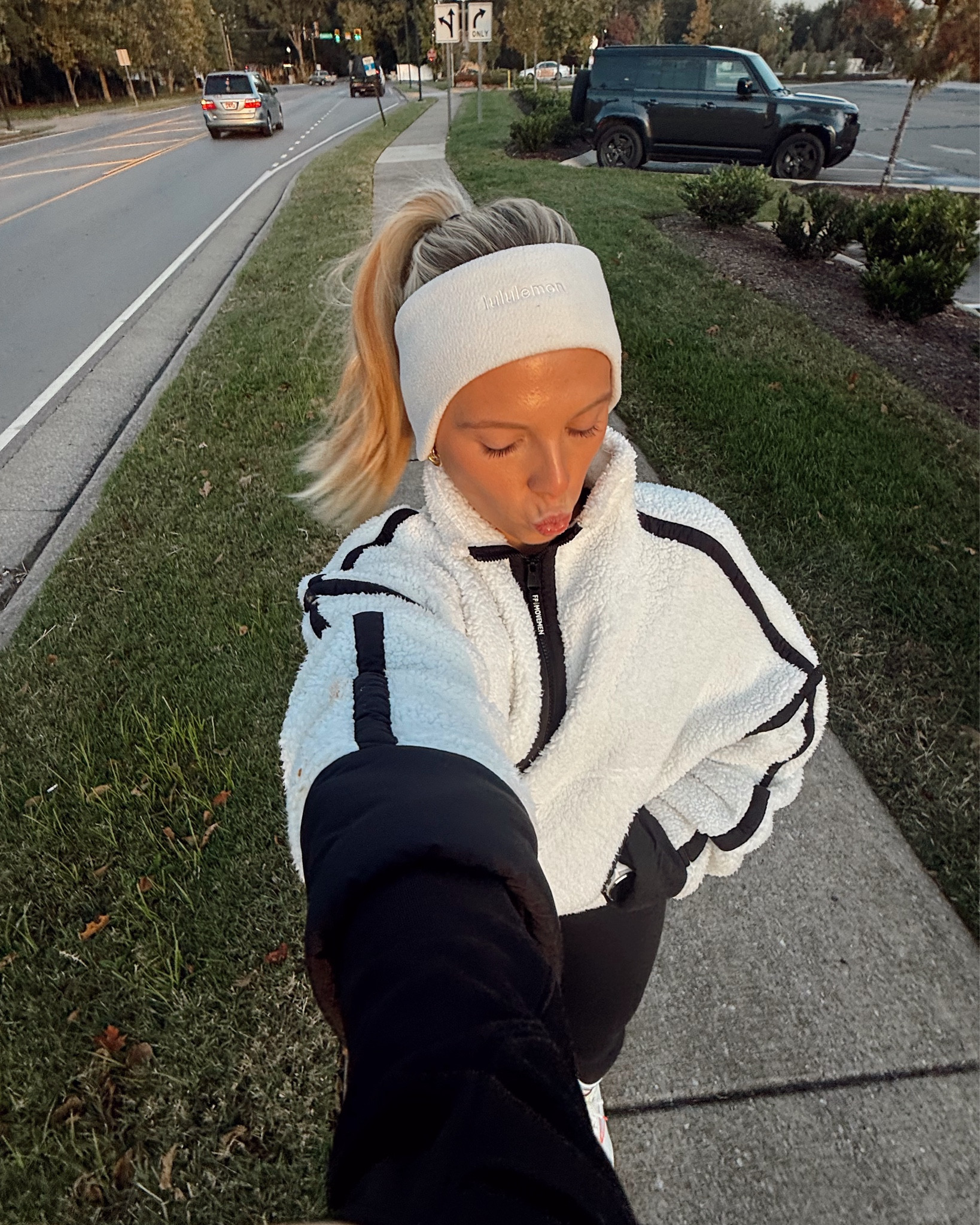 best running fit for a chilly fall morning run ! this headband is my new fav x

#LTKActive