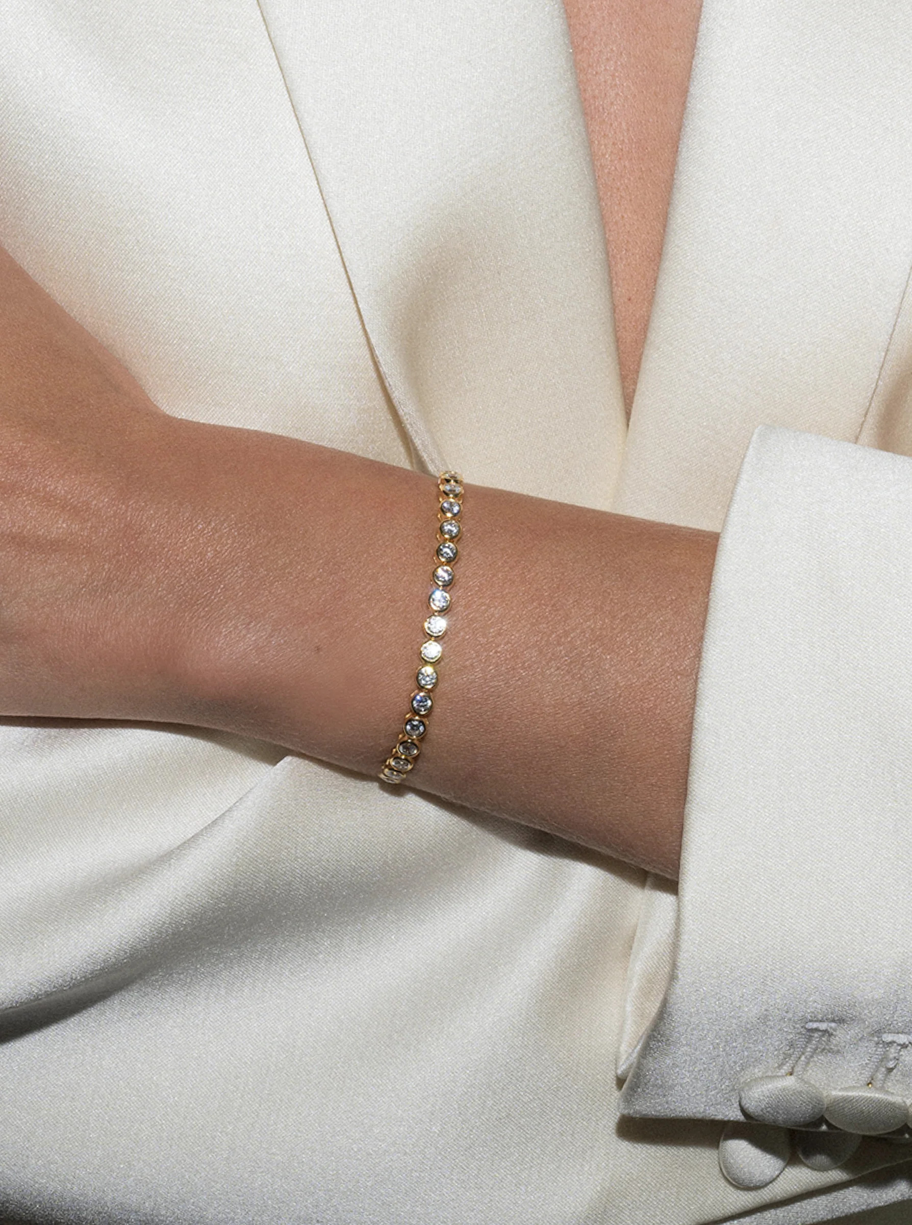 JAMES BEZEL 3MM, LAB WHITE SAPPHIRE GOLD RIVIÈRE BRACELET | Dorsey