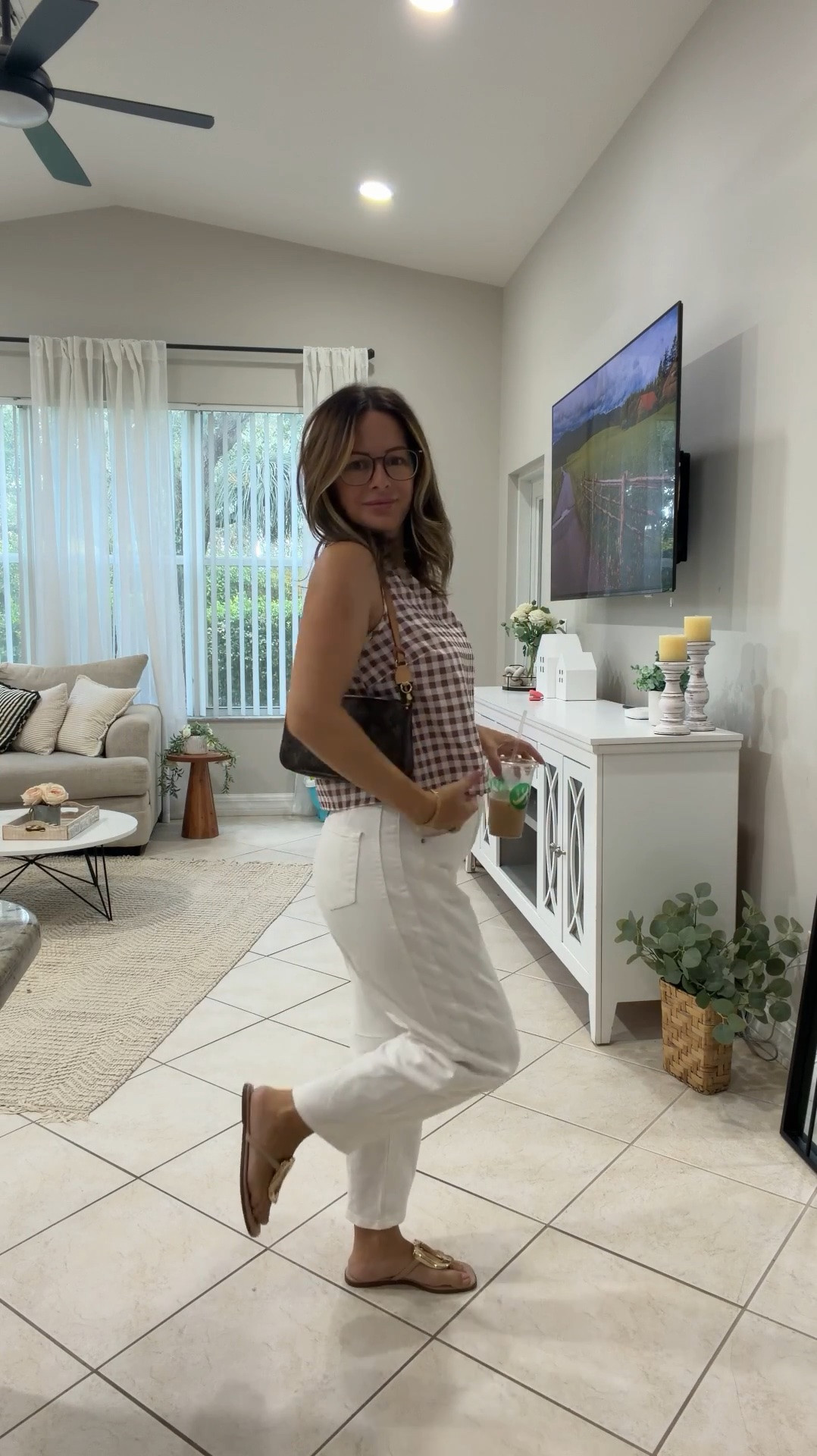 Outfit if the day this gingham top + barrel jeans are perfect for my glory day girls 🍂🤎

#LTKvlog #LTKgrwm #LTKmomlife