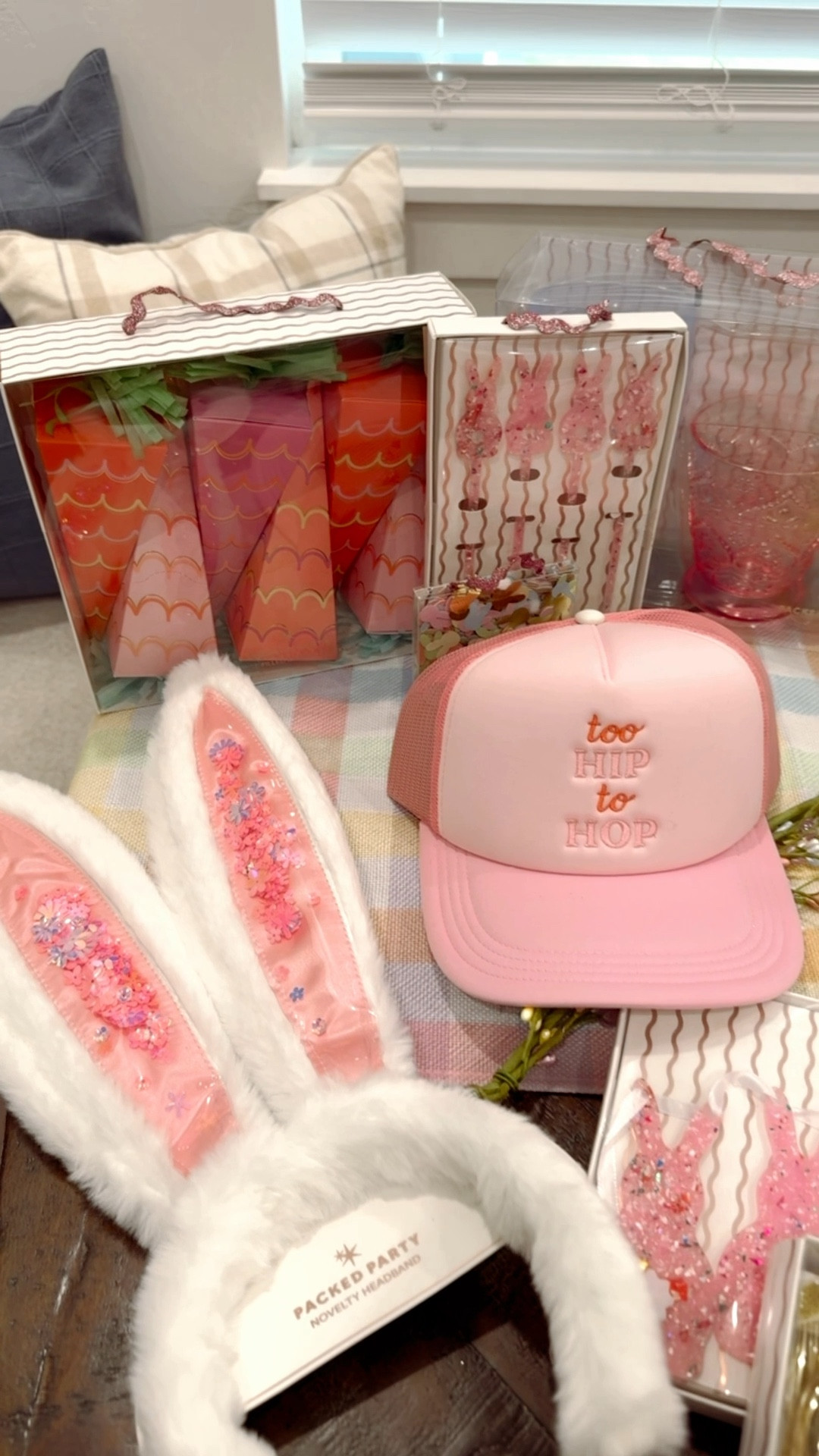 @packedparty sent over the biggest box of Easter party decor, we are ready for a whimsical Easter here 🐰🌸 

#packedparty #eastertable #eastertablescape #easterdecor 

#LTKHome #LTKdayinmylife #LTKmomlife