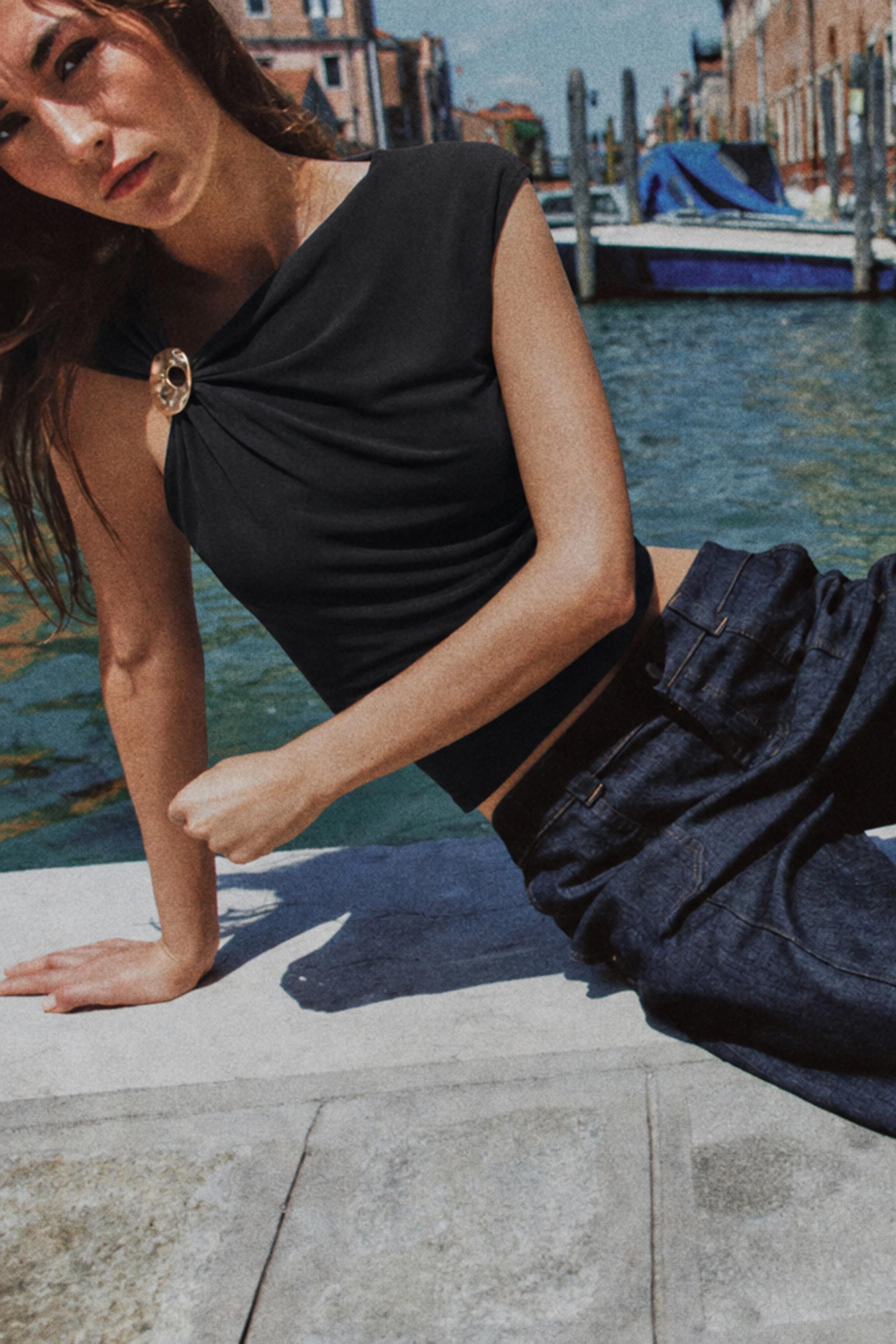 DRAPED TOP WITH METALLIC DETAIL | Zara UK