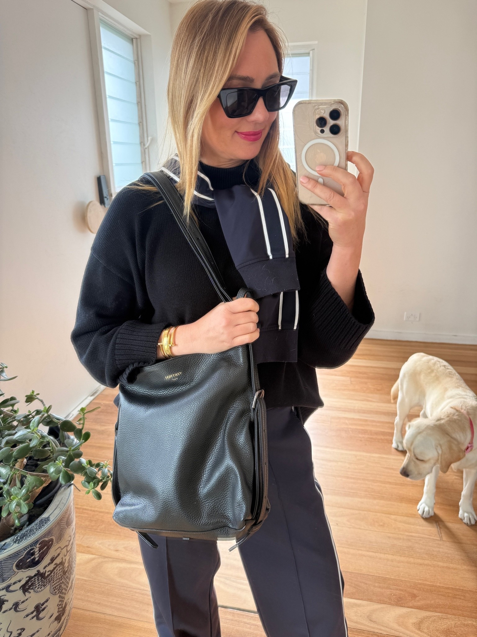 Loving a quiet bag… Vestirsi is worth knowing about…

#LTKwinter #LTKautumn #LTKaustralia