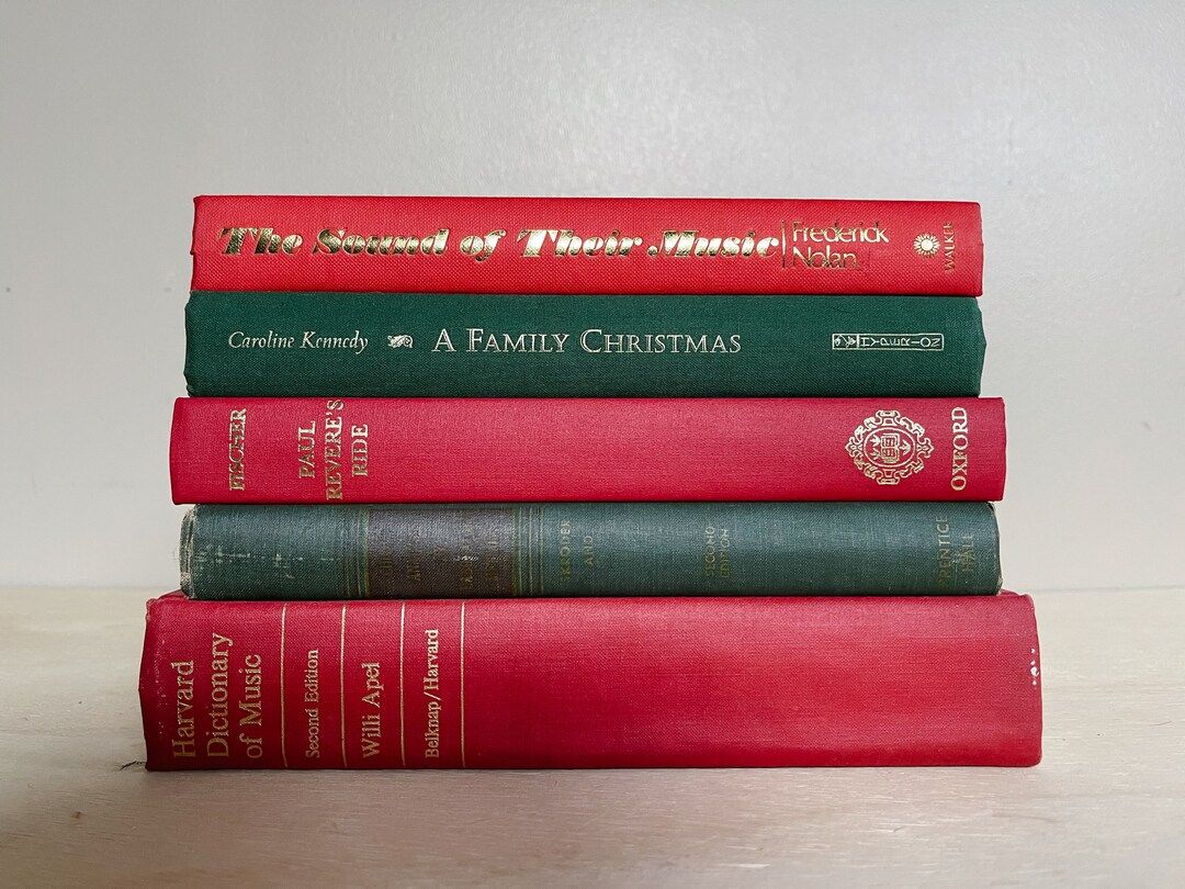 Set of 5 Vintage Holiday Book Stack  Vintage Christmas Books - Etsy | Etsy (US)