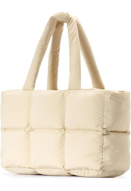 Cutest puffer travel bag

Weekender / Amazon finds / travel essentials / 

#LTKsalealert #LTKhome #LTKtravel