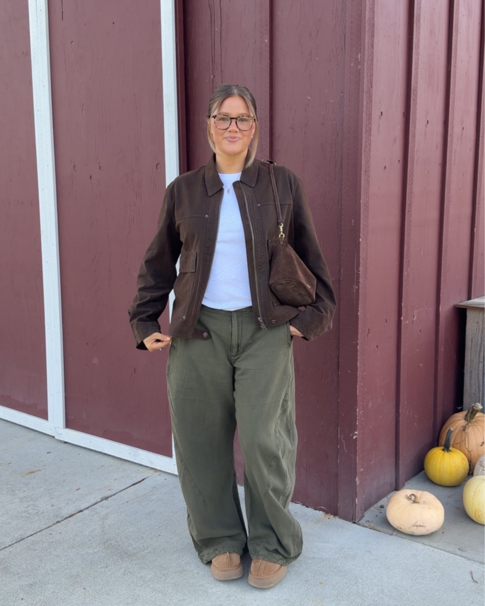 Fall staples include: olive green pants, a fun cashmere sweater and versatile jackets! Size 10 in pants, medium in jackets, medium in sweater it runs oversized. Bag is gorgeous and a deep brown! Loafers and Uggs run tts 

#fallfashion #suedejacket #freepeople #ugg #fallstyle #momstyle #olivepants