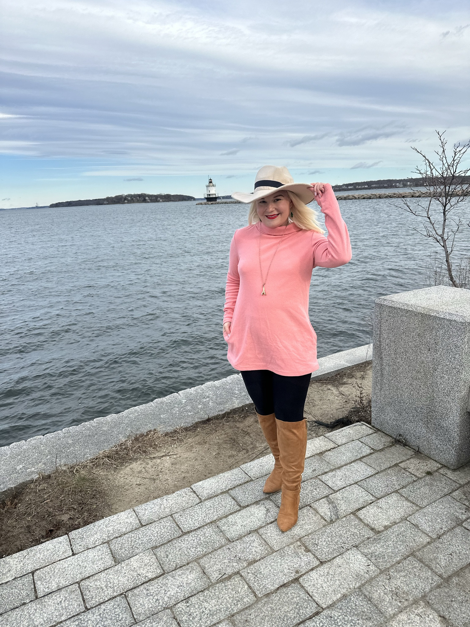 Happy Friyay! My ootd is comfy but still chic. With a dudley and spanx legging. 

#LTKWorkwear #LTKStyleTip #LTKPetite