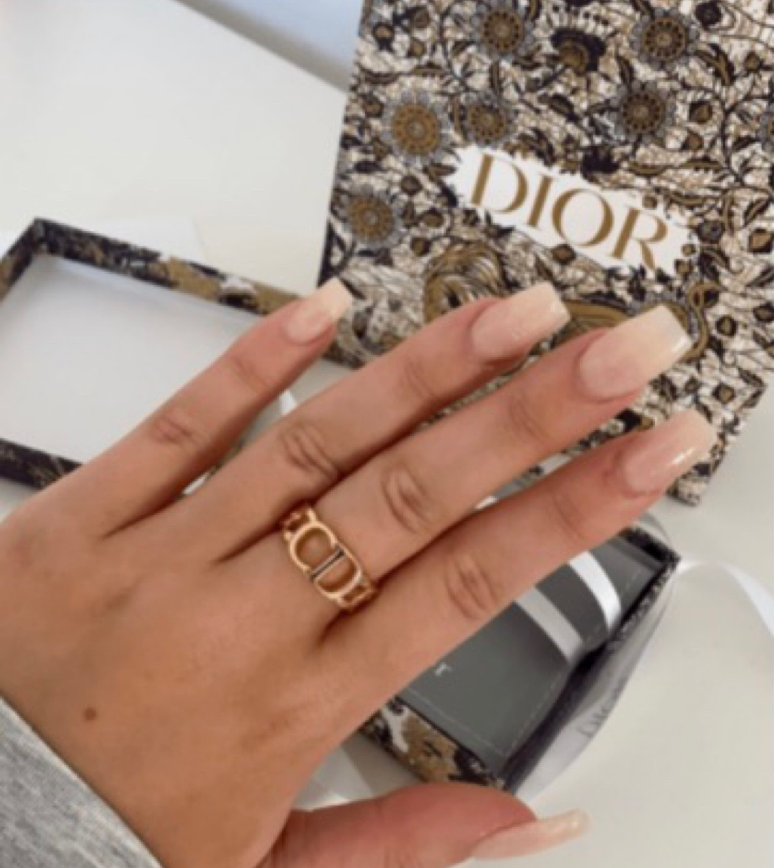  Christian Dior ring 

#dhgate #dhgatefinds boujeeonabudget 

#LTKstyletip #LTKaustralia #LTKU
