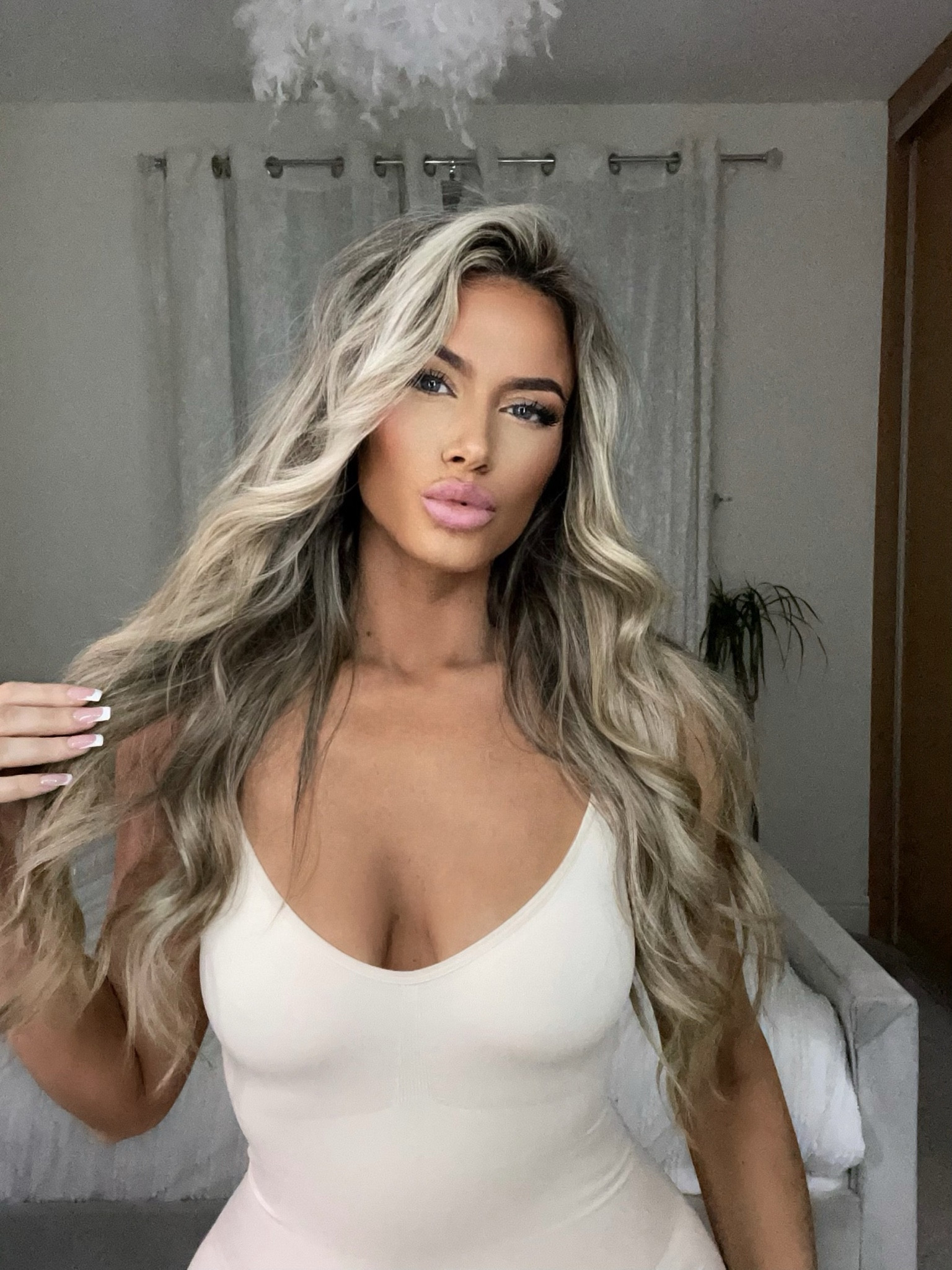 Get my hair 💇🏼‍♀️
Best Argon oil there is! I use Sunset Boulevard 20” double set clip in extensions. 

#LTKstyletip #LTKeurope #LTKbeauty