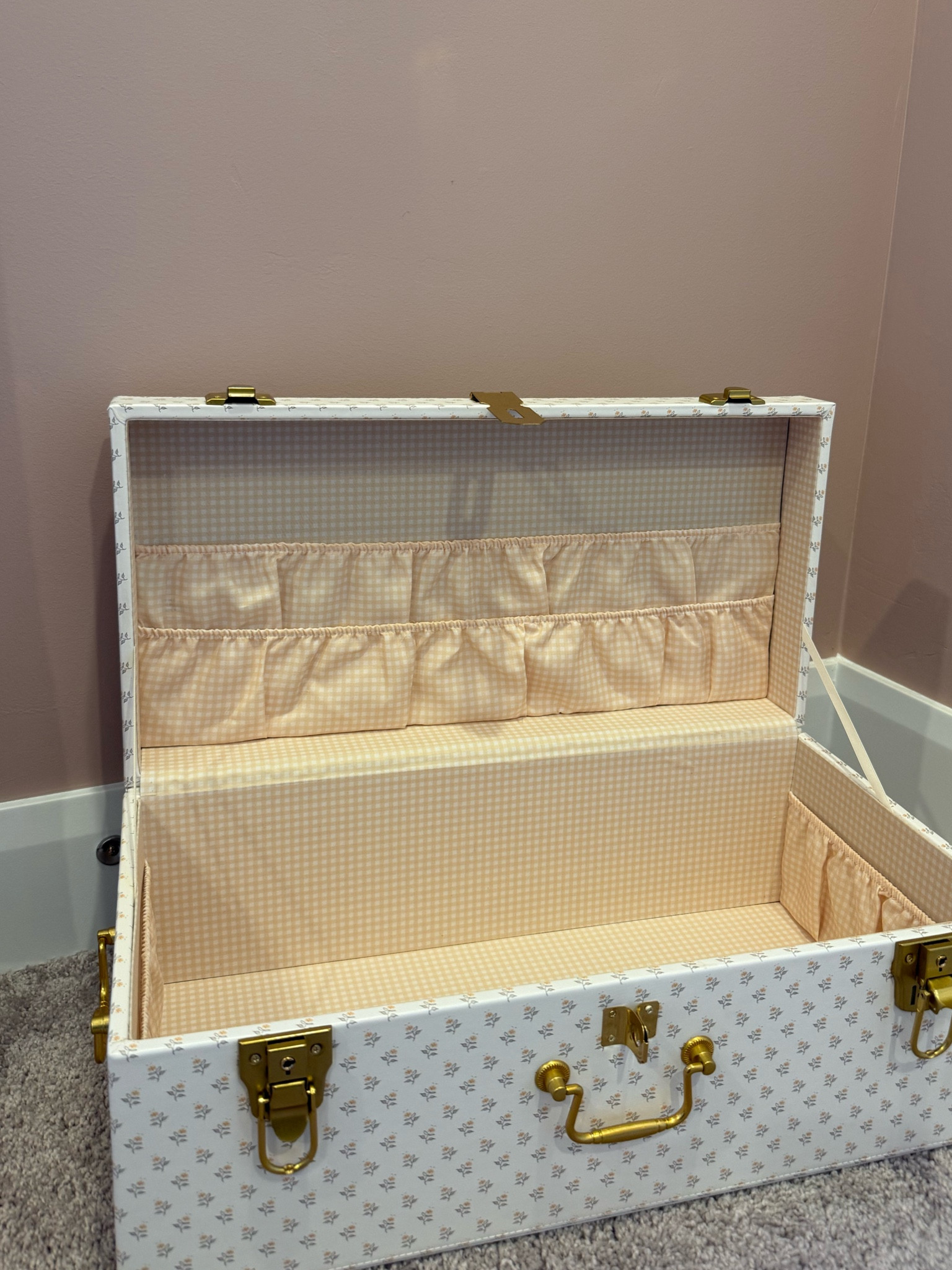 Olives trunk came in! So cute 🥹