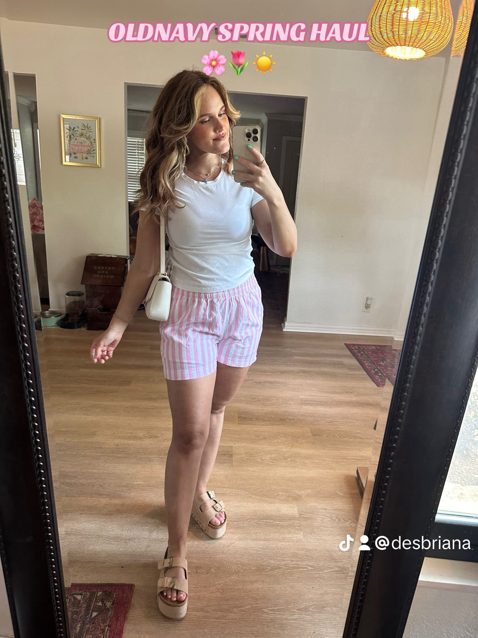 Wearing a small in both top and bottoms! 

#LTKSaleAlert #LTKFindsUnder50