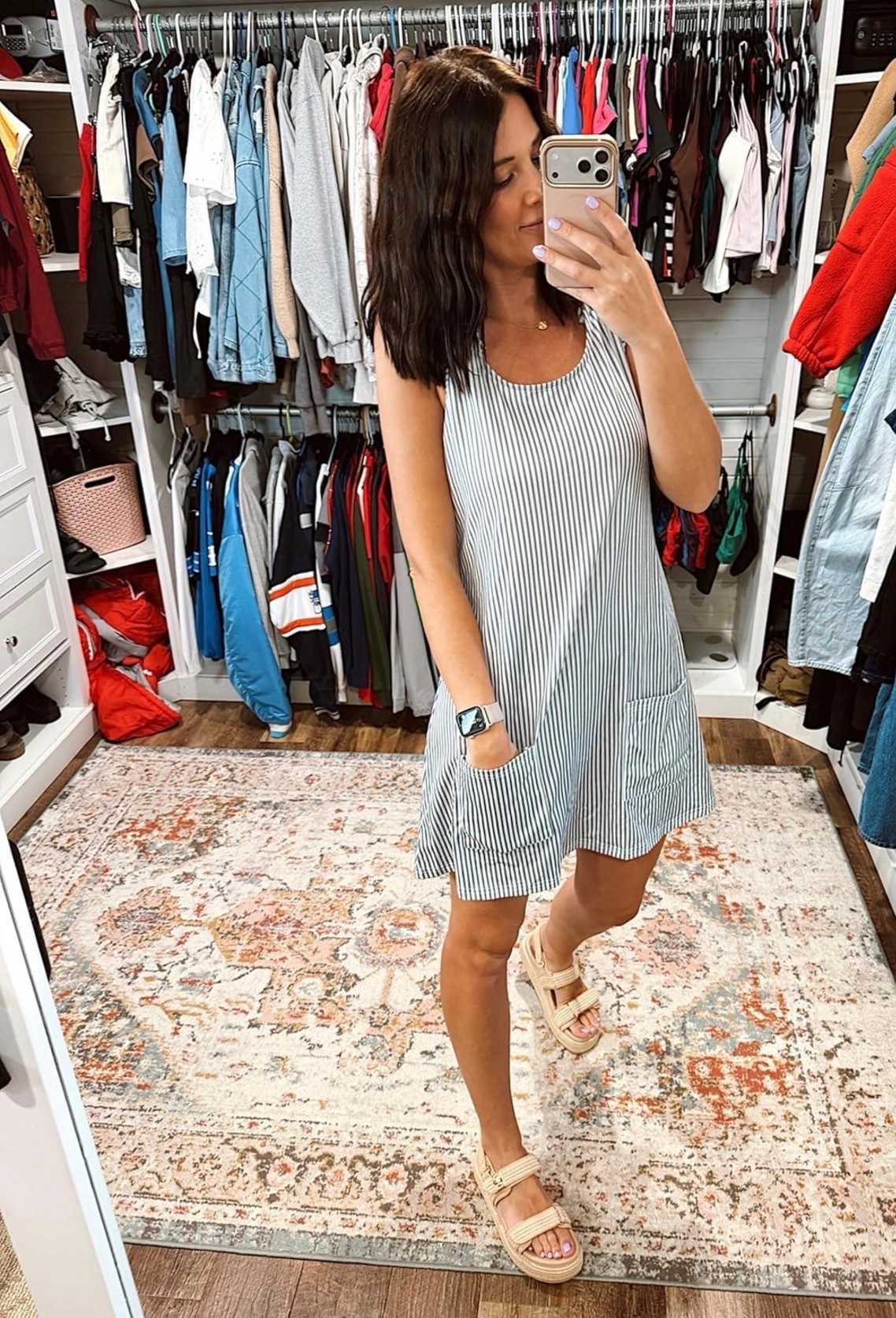 This dress is so flattering!

#LTKdayinmylife #LTKmorningroutine #LTKgrwm