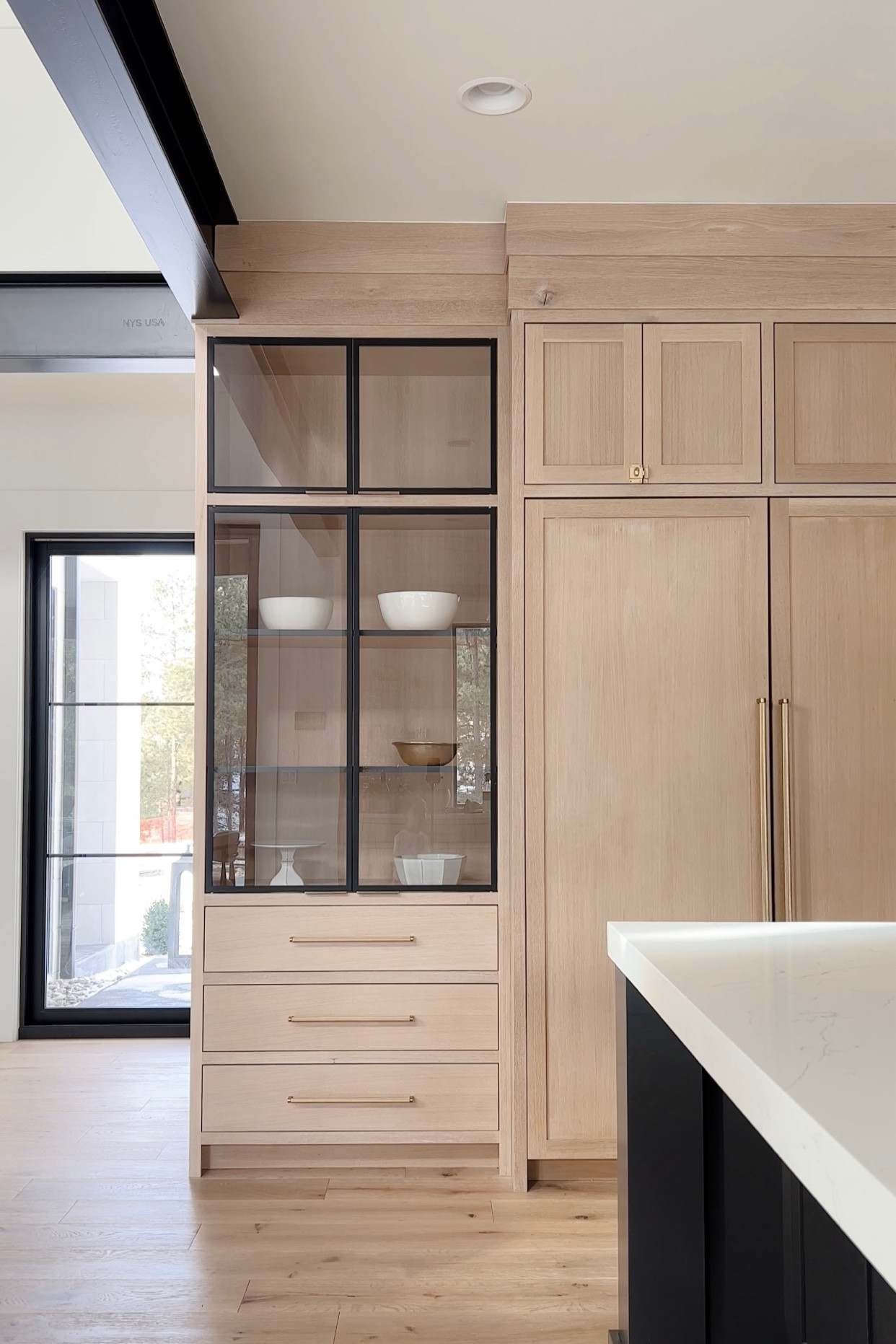 Sharing the details of our built-in cabinetry! This area we wanted to showcase serve-ware. The hardware is from TobKnobs. 


#LTKstyletip #LTKhome