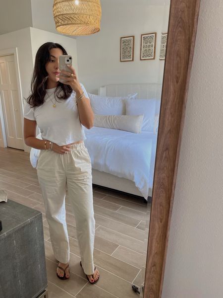 Been living in this canvas pants! So cute with a simple white tee. Both smalls from Everlane. 


Capsule wardrobe, everlane, everyday style, Alexandrea Garza, Alex Garza, florida, florida style, Naples, sarasota, basics, everyday basics, casual style, sandals, totes, veja, sneakers 