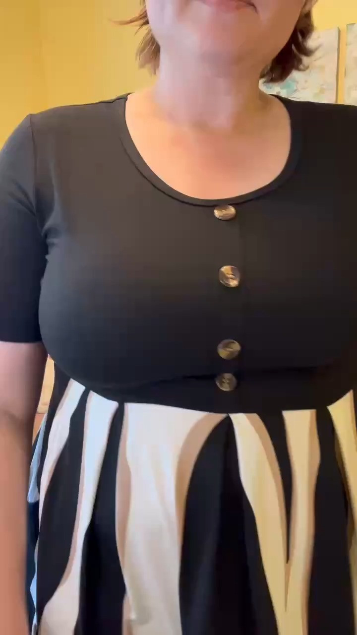 Say hello to your new favorite summer dress! ☀️👗
This 2025 AUSELILY pleated button-down dress is flowy, flattering, and yes — it has pockets! 🙌 Perfect knee-length fit, soft and breathable, and super easy to dress up or down for any summer outing. 

 #LTKOver40 #LTKMidsize #LTKPlusSize