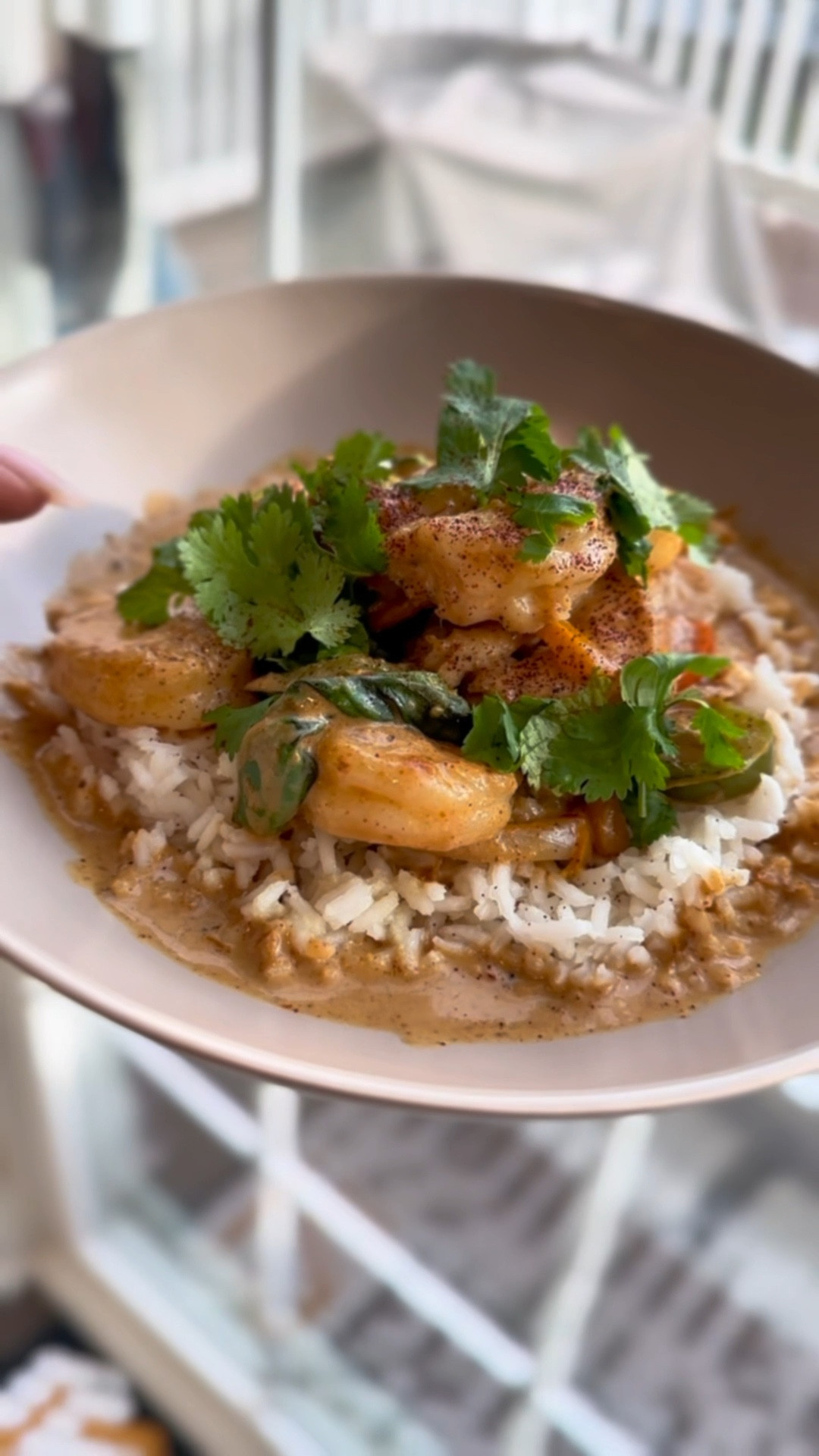 Let’s make one of my favorite recipes from my cookbook: Red curry coconut shrimp 🦐. Shoutout to Hexclad for making cooking so easy with this pan — and can we talk about these gorgeous bowls from Fable? Love!

#LTKHome