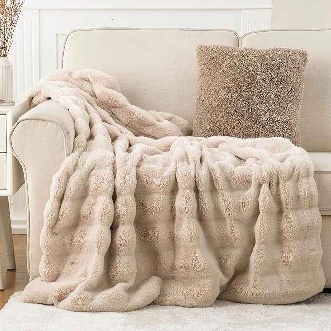 Battilo Beige Throw Blanket for Couch, Tan Throw Blanket for Bed, Couch, Super Soft Mink Rabbit F... | Amazon (US)