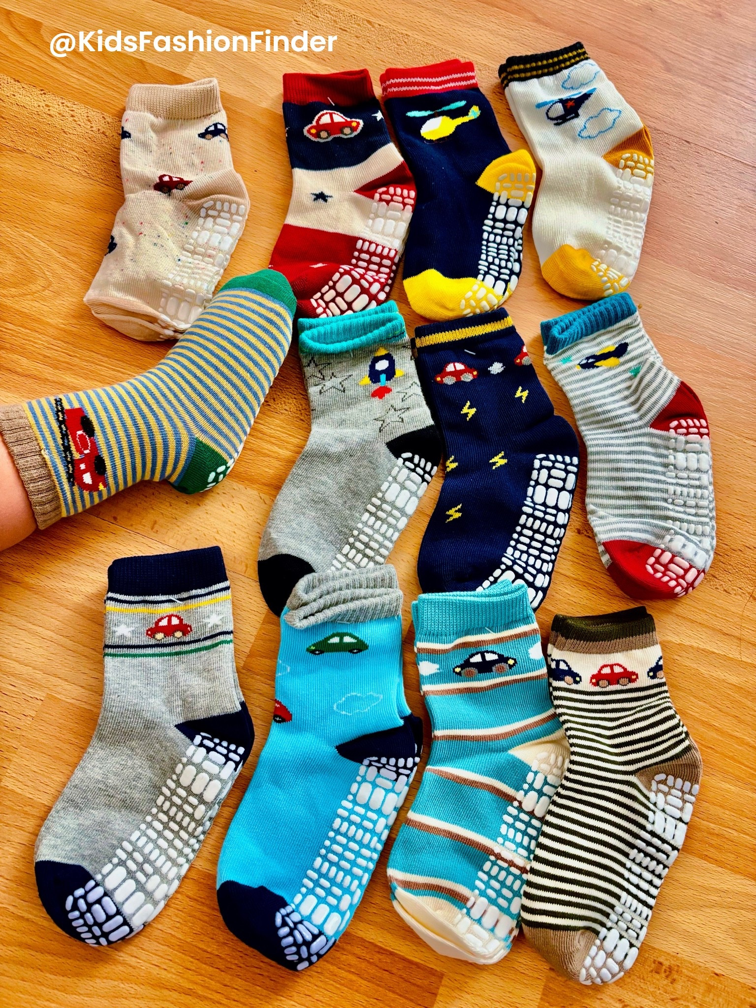 🚒🧦 Cutest  socks! Little boys’ favorite — so fun, cozy, and non-slip for safe play 😍

#KidsSocks #GripSocks #FireTruck #ToddlerStyle
#CuteKids #MomApproved #LTKFamily

#LTKBaby #LTKKids #LTKootd