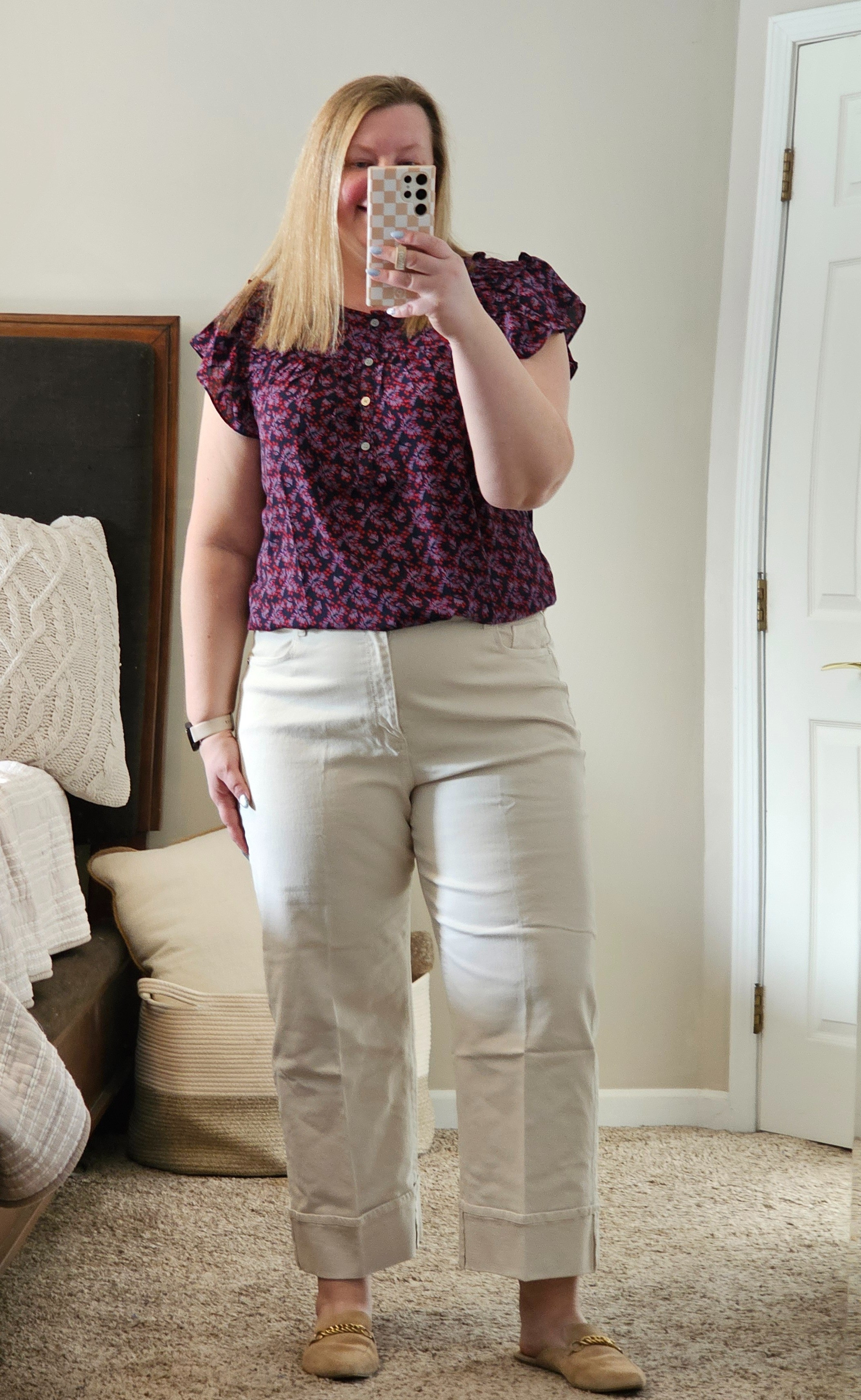 This top is an XL and perfect for the office. These cuffed jeans are a great cream color. Wearing a size 34. 

#LTKworkwear #LTKfindsunder100 #LTKmidsize
