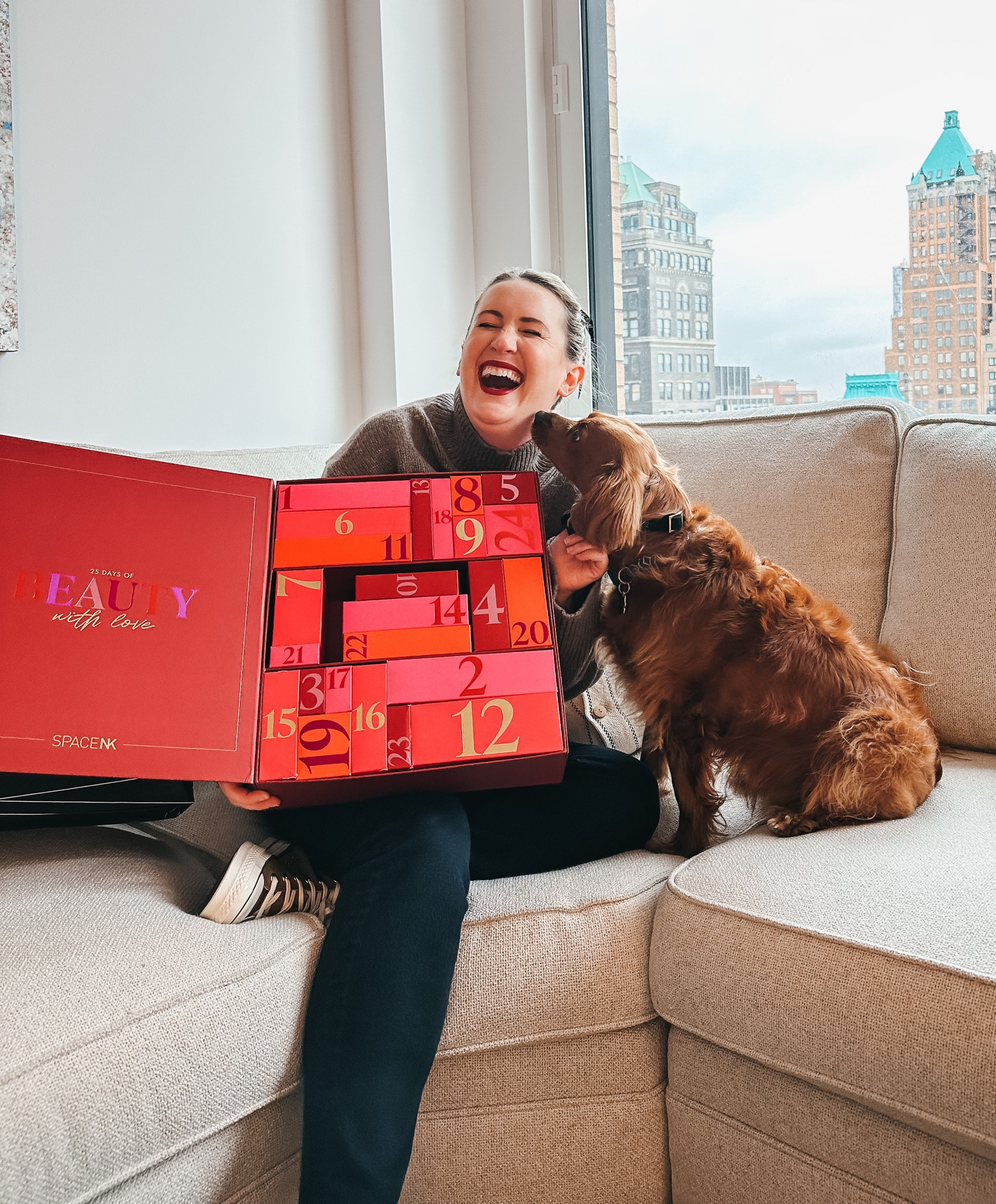 The Space NK beauty advent calendar is here!! So many gorgeous little gifts to enjoy all season long from brands like Augustinus Bader, Summer Fridays, La Mer & more! 

Shop this and my other favorite holiday gift ideas from Space Nk!


#LTKbeauty #LTKHoliday