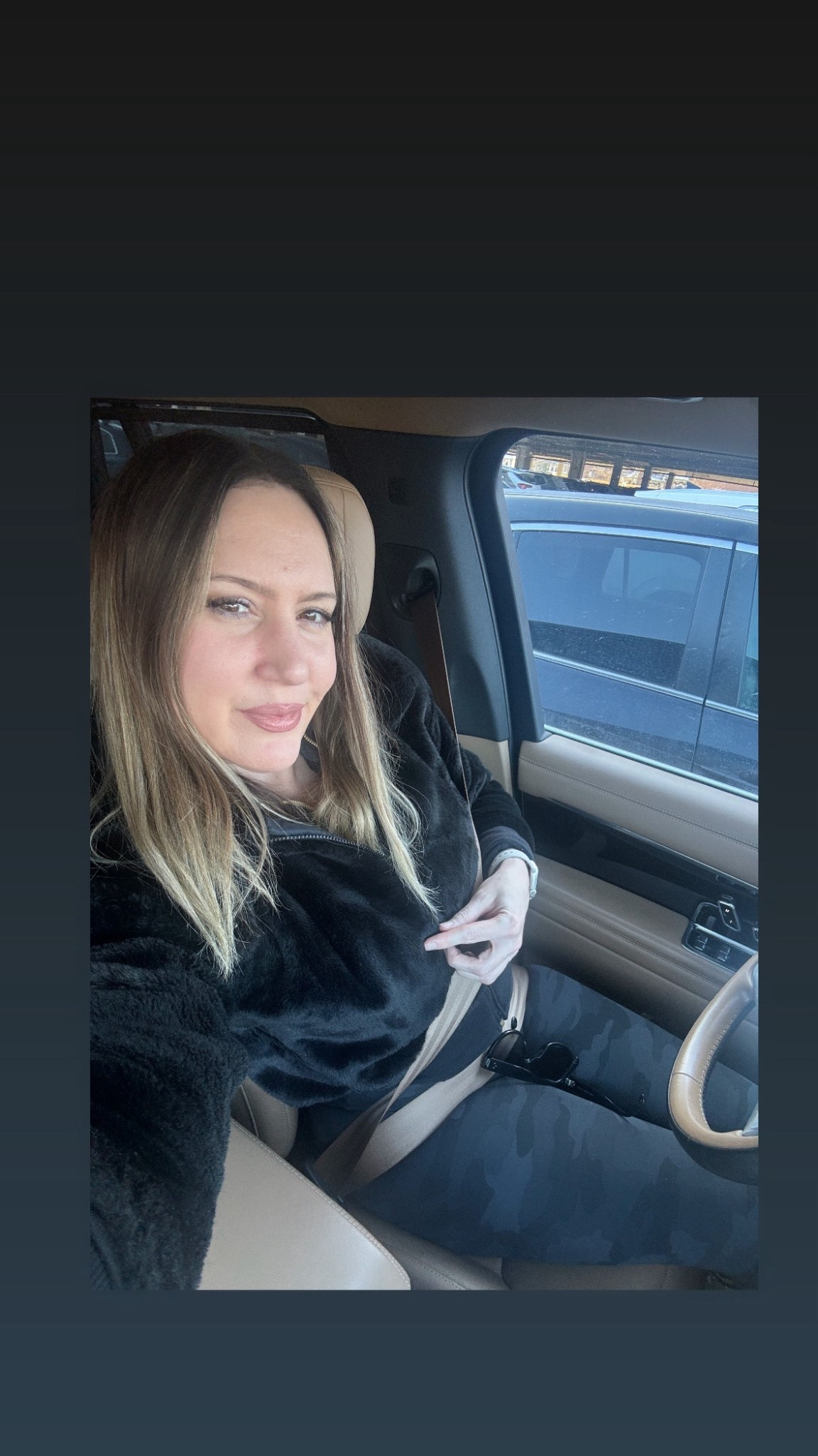 It’s been below zero for days now in Chicago and we are all ready for this winter to be over.. one thing that kept me super warm though is my Alo Foxy faux fur jacket. It’s so soft, warm and cute! And of course my Lululemon align leggings in camo because it’s leg day and these leggings are squat proof! 

#LTKgrwm #LTKActive #LTKootd