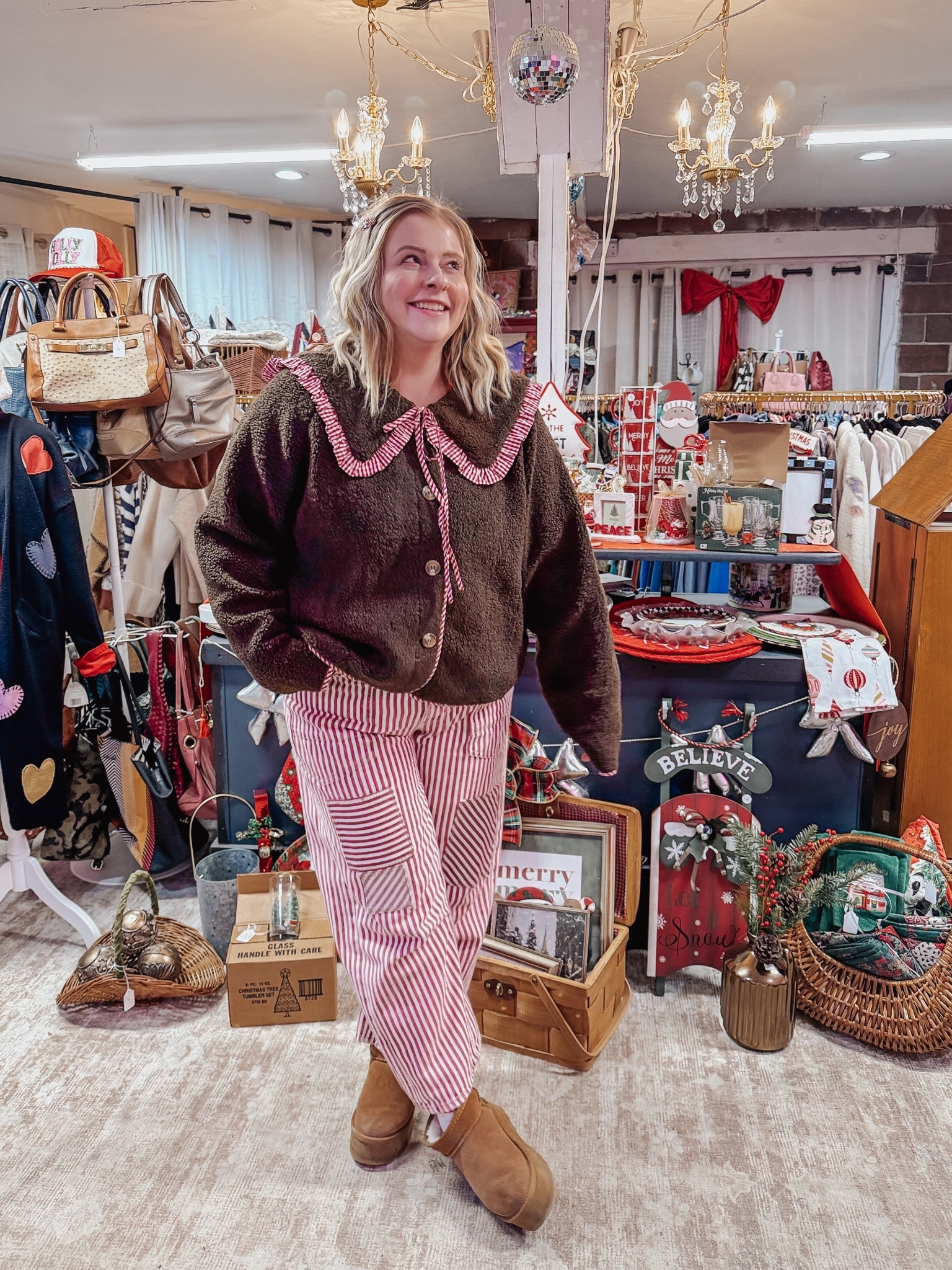 Winter fashion
Barrel jeans
Free people 

#LTKFindsUnder100 #LTKootd #LTKMidsize