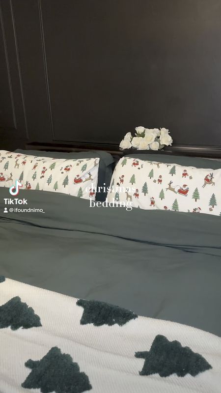 christmas bedding + duvet hack 🤶🏾🎄🛌

#LTKVideo #LTKhome #LTKHoliday
