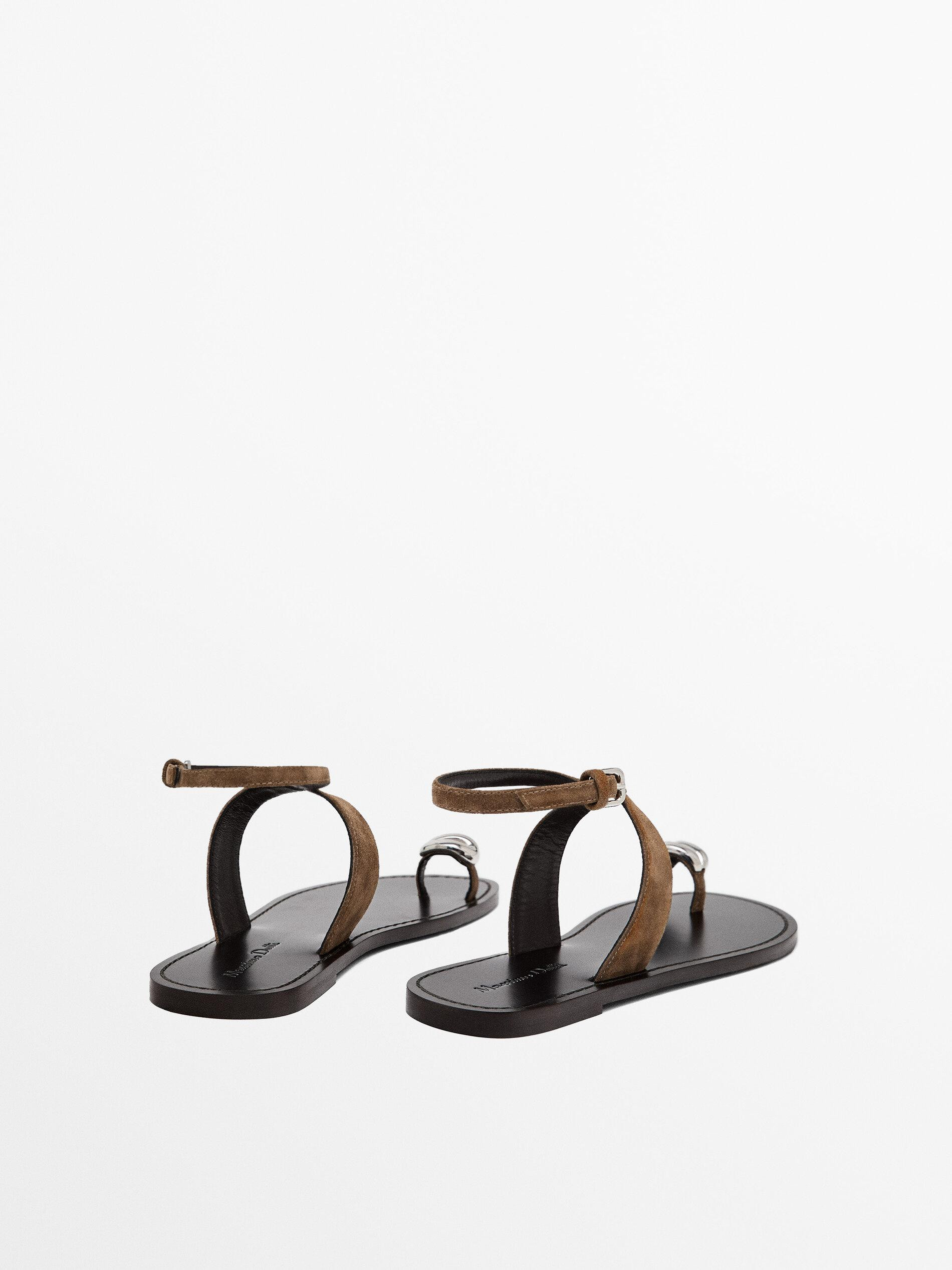 Flat sandals with metallic embellishment | Massimo Dutti US