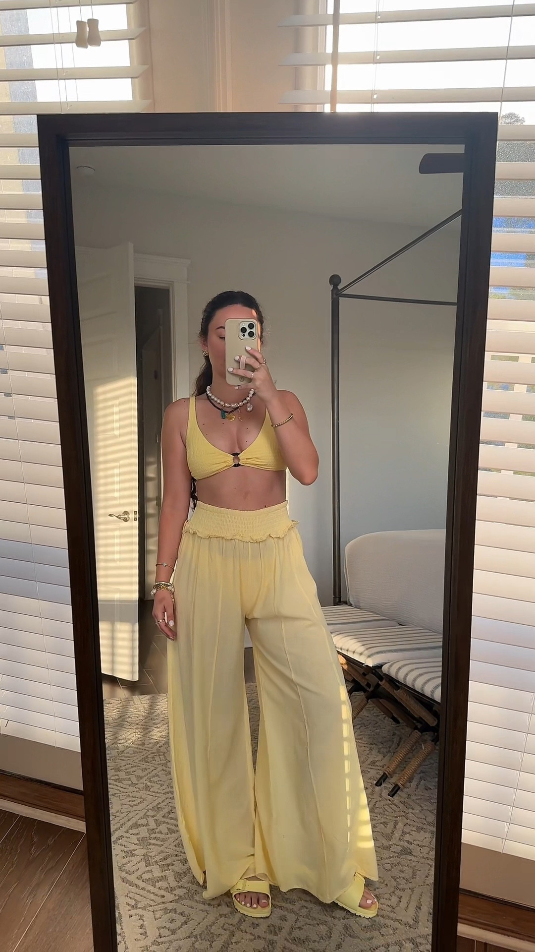 4 summer looks for Florida🤩

Free people
Cotton on 
Coco Lilly’s
Abercrombie
Summer of Spivey set at the end 