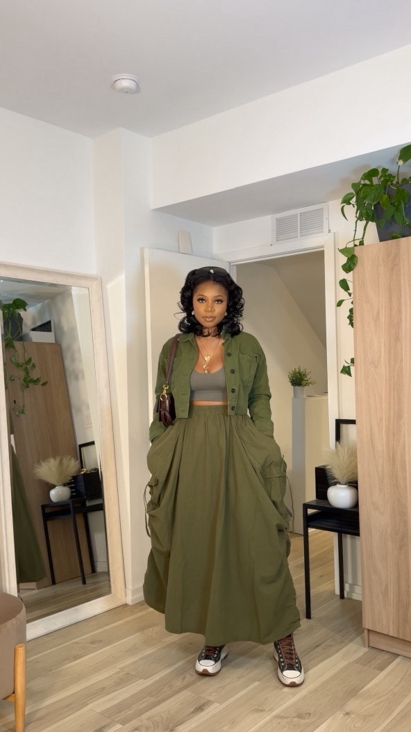 Olive green monochrome looook >>> 😍✨ I LOVE this skirt and can’t wait to buy it in more colors 

#LTKfindsunder50 #LTKmidsize #LTKstyletip
