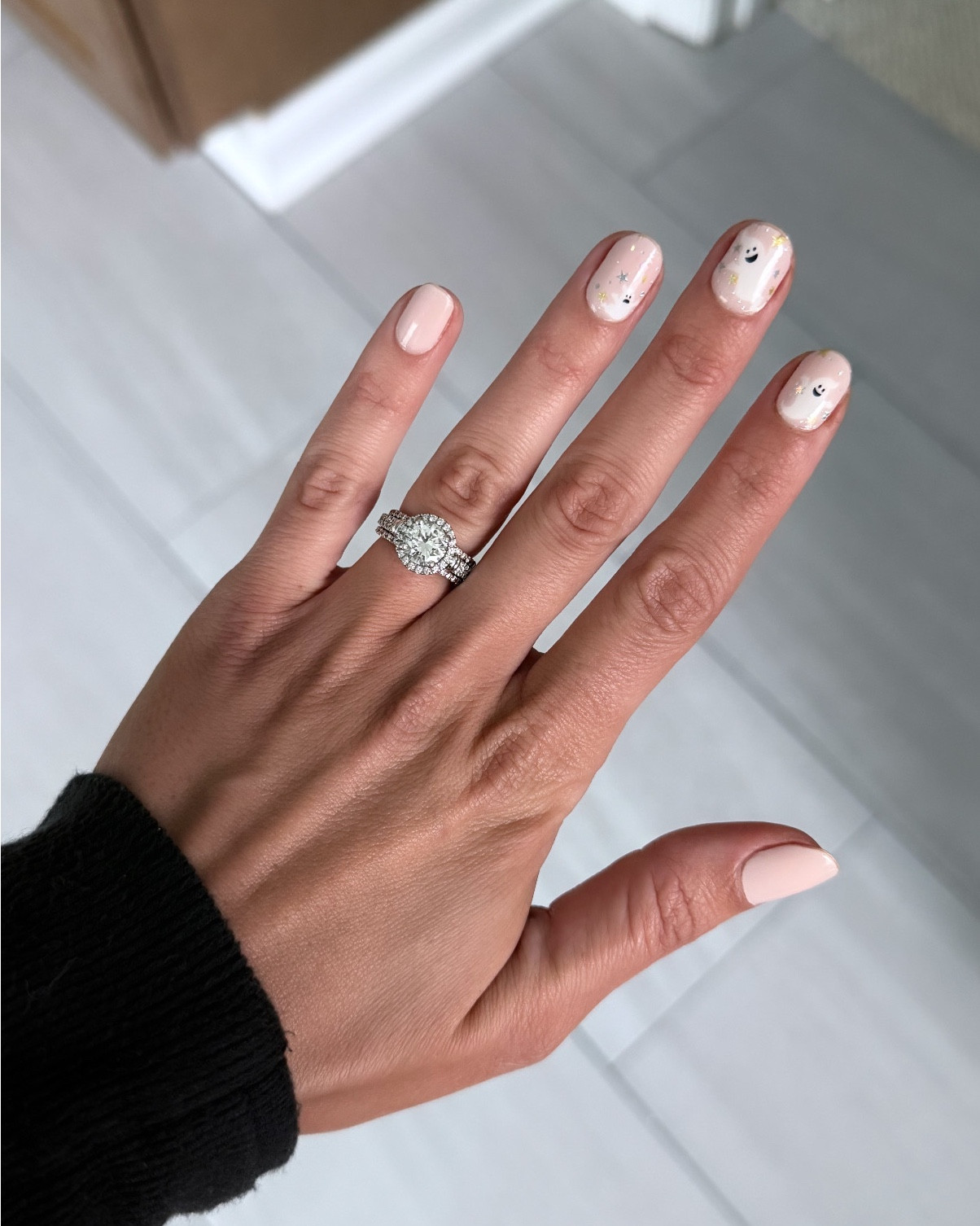 Girlie ghost nails for Halloween week 👻

#LTKHoliday #LTKHalloween #LTKSeasonal