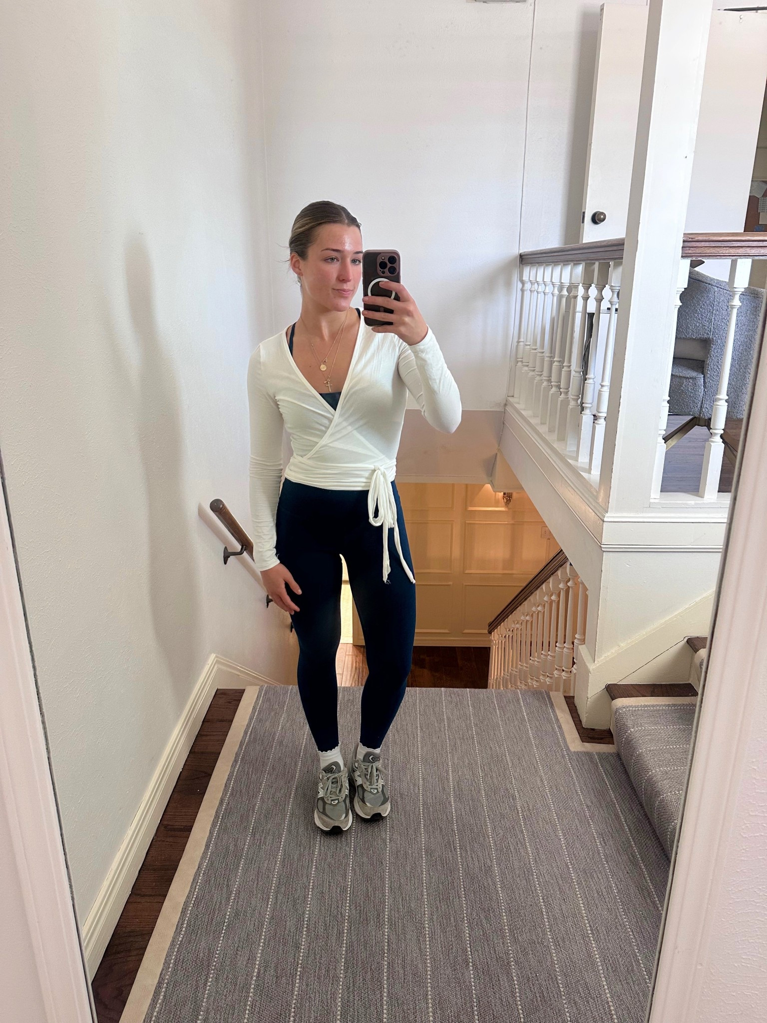 Workout outfit details! This top is so easy to throw on with anything 🤍 #workouttop #workoutset #sunday #spring

#LTKStyleTip #LTKActive #LTKSpringSale