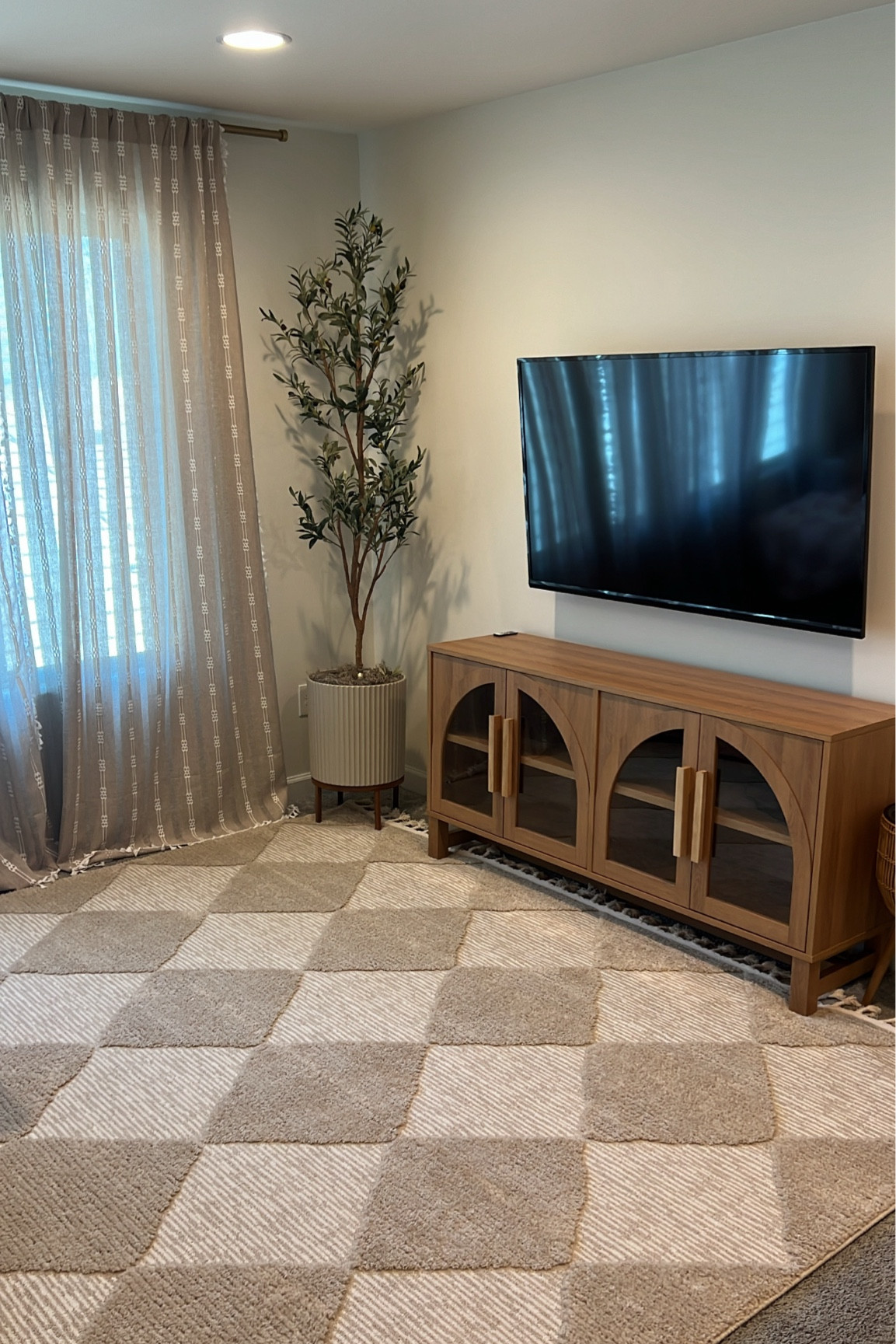 Home Decor / Boho Home Decor / loft space / living room 

#LTKHome #LTKVideo #LTKSeasonal