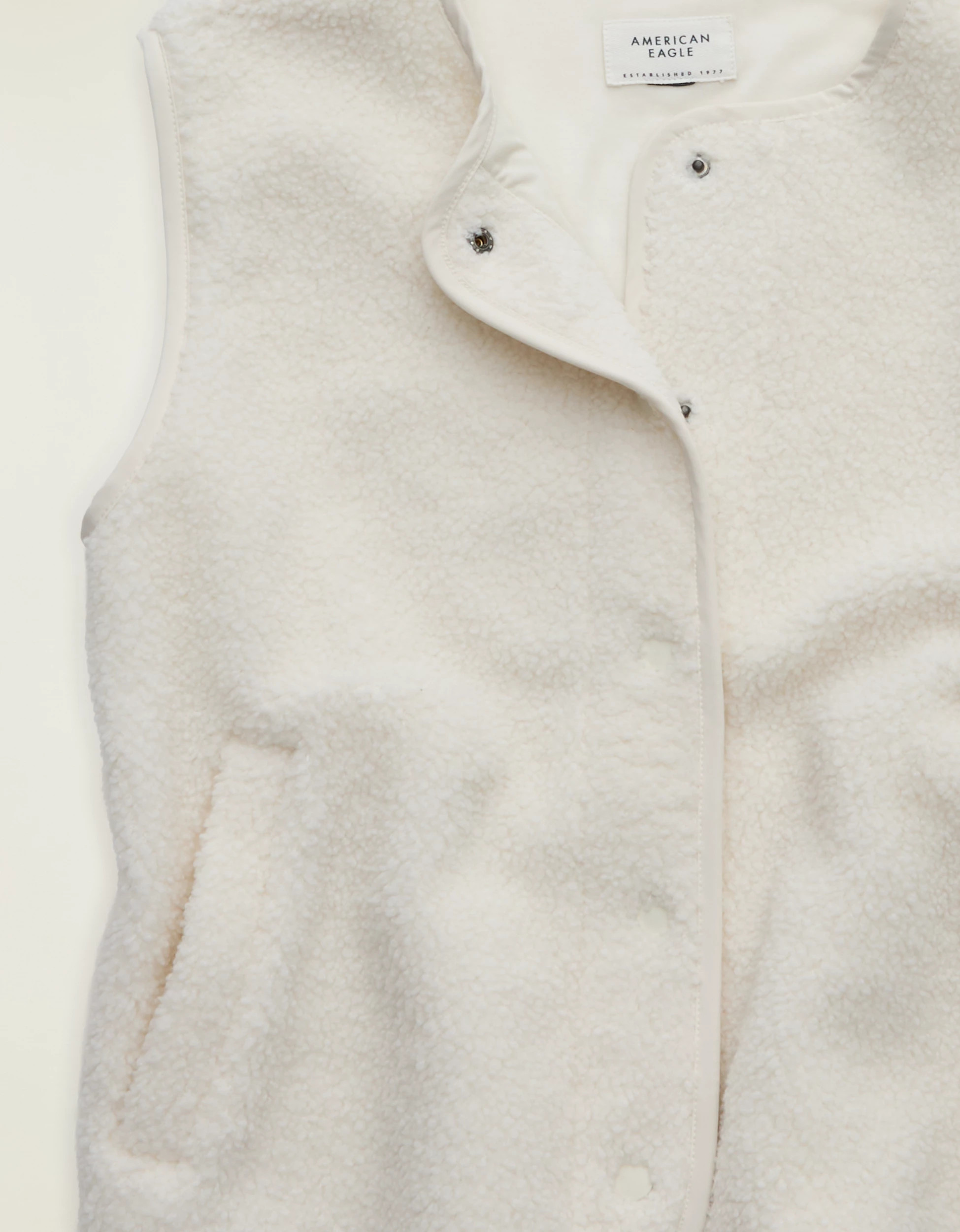 AE Sherpa Vest | American Eagle Outfitters (US & CA)