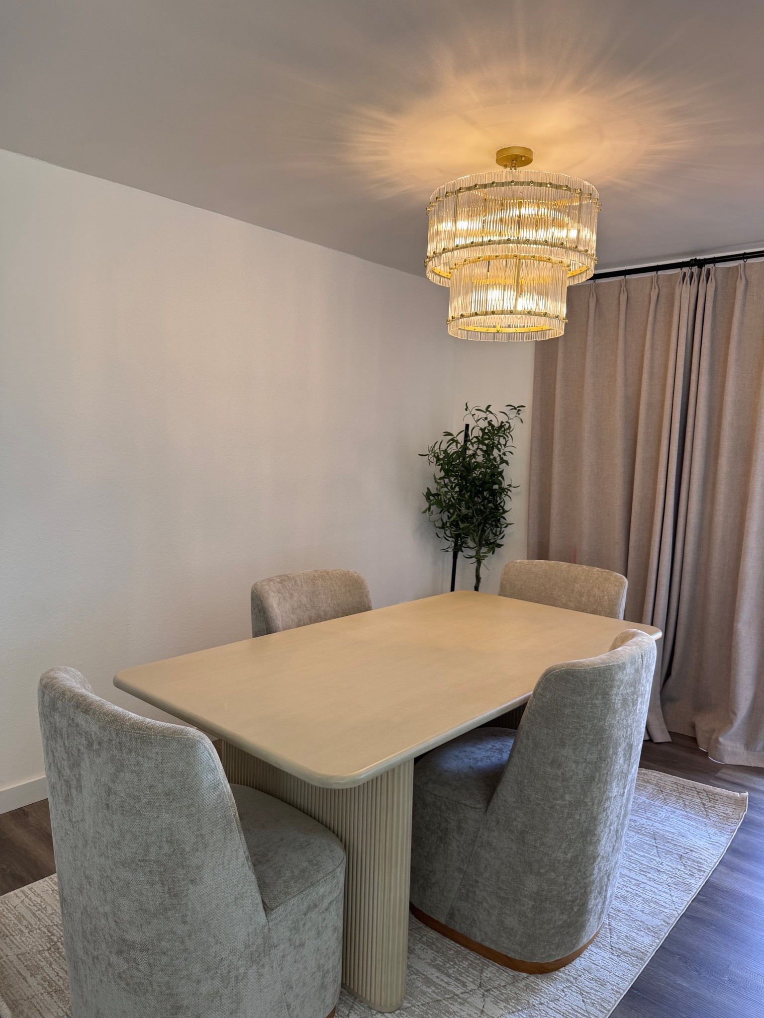 Dining details 🤩✨ #diningroom #diningroomdecor #neutraldecor

#LTKHome