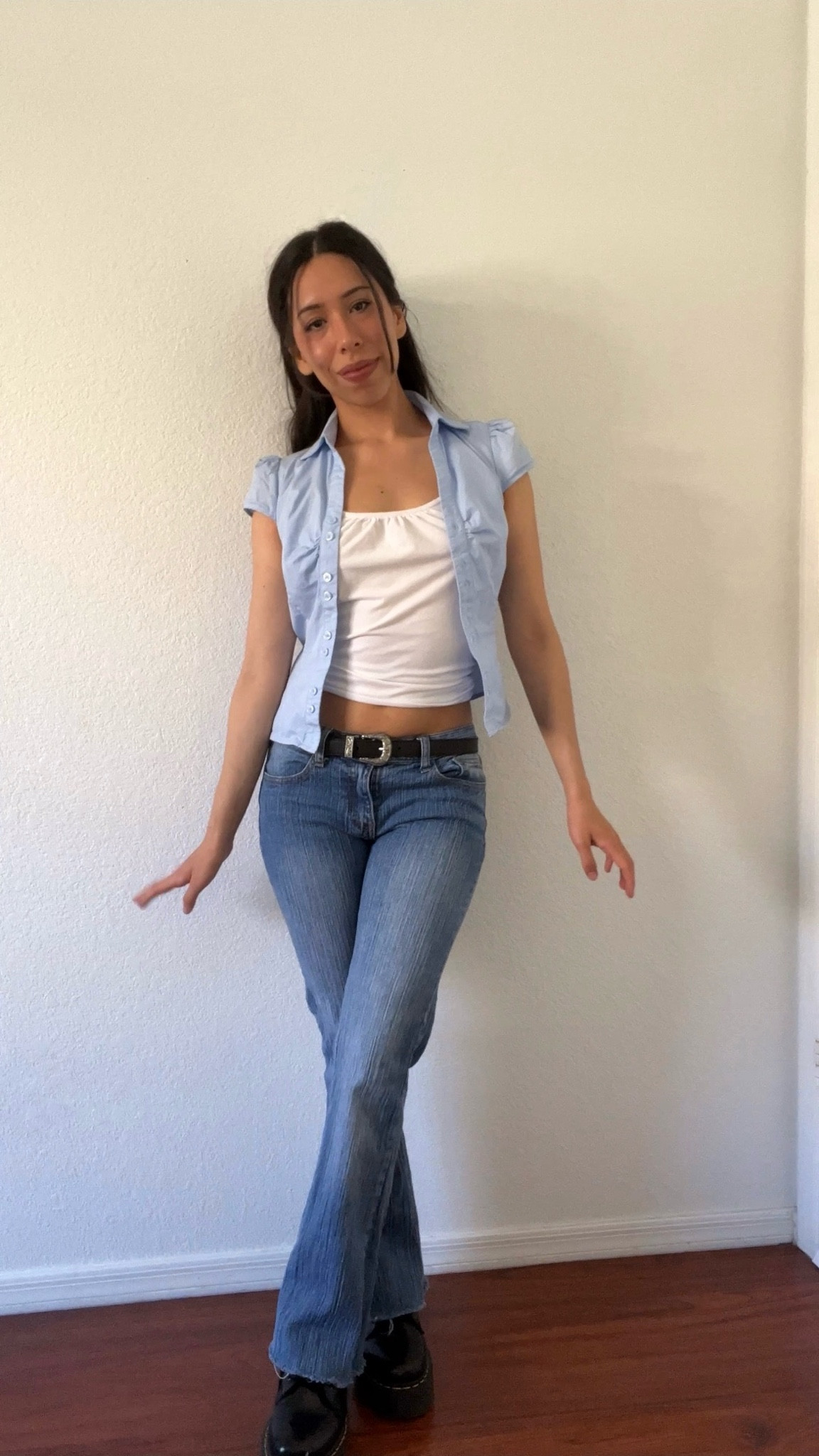 spring outfit ideas: pants are brandy “Brielle 90s” 