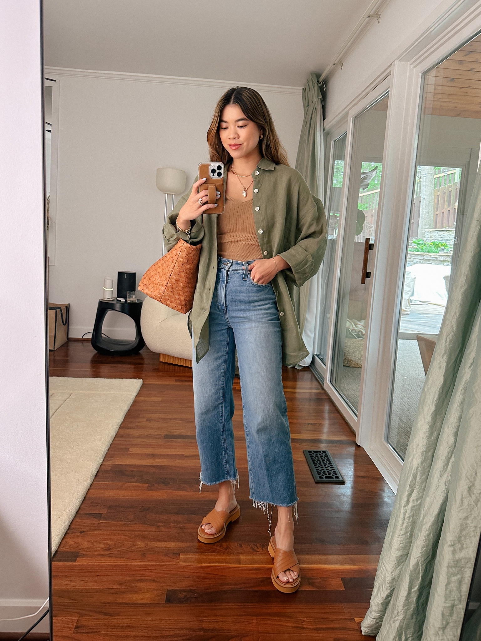 Love this lightweight button up!


Beach outfits, vacation outfits, sandals, beach outfits, resort wear, date night outfit, spring outfits, Nashville outfit, travel outfit, summer outfit, jeans

#LTKFind #LTKSeasonal #LTKstyletip