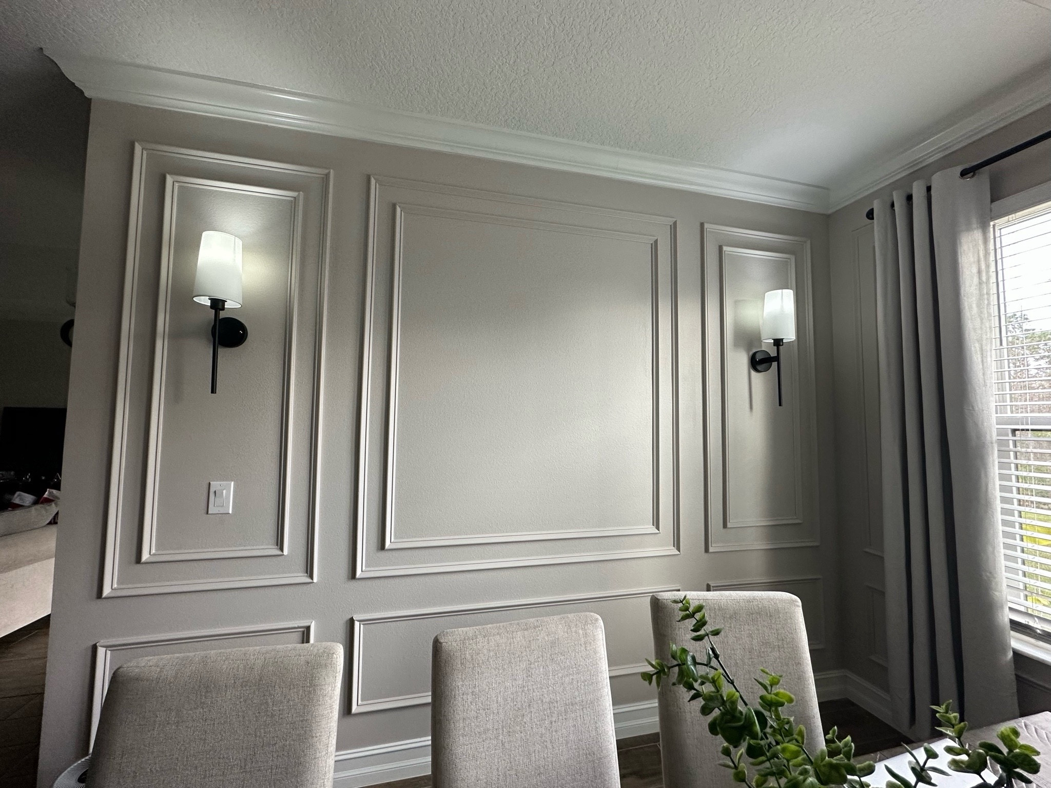 Amazon must have battery operated wall lights ! 

#LTKSeasonal #LTKFindsUnder50 #LTKHome