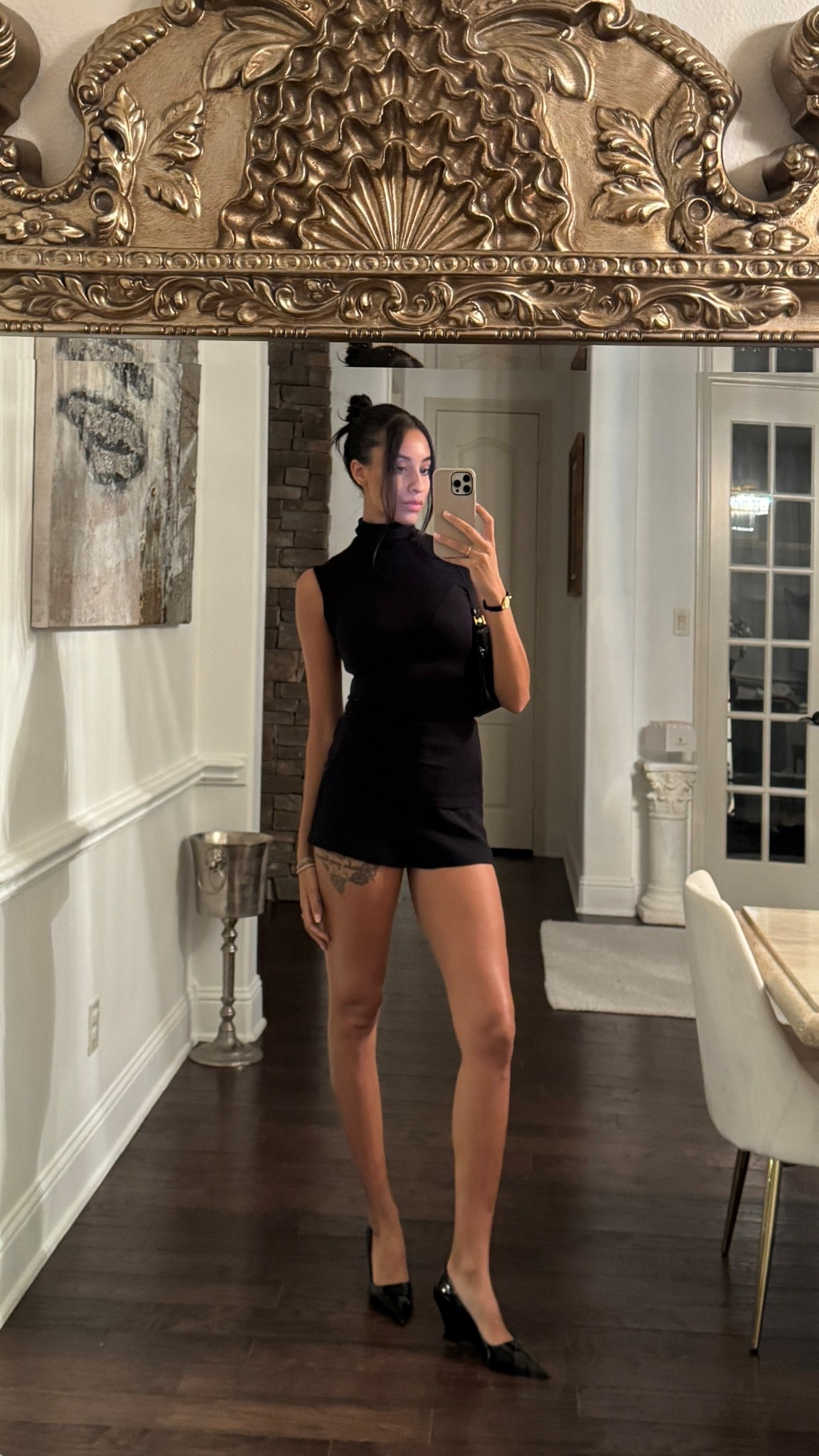 Winter night out outfit #blackoutfit #chicoutfit #elegantoutfit 