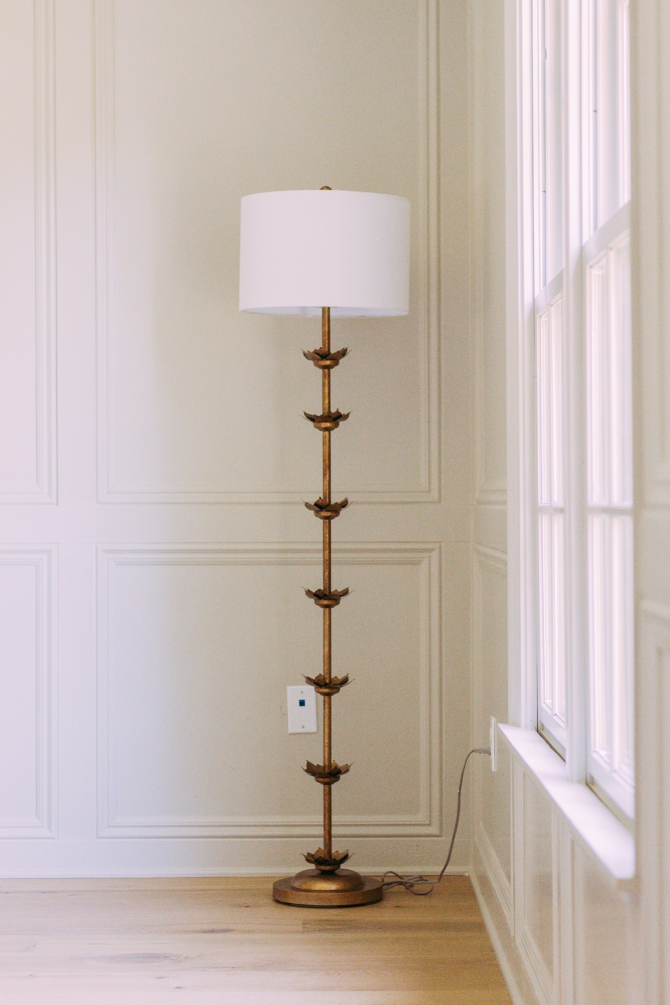 This lamp is truly so beautiful in person and I’m so glad I finally decided to get it 😍

Home Decor / Floor Lamp / Safaviehh

#LTKHome