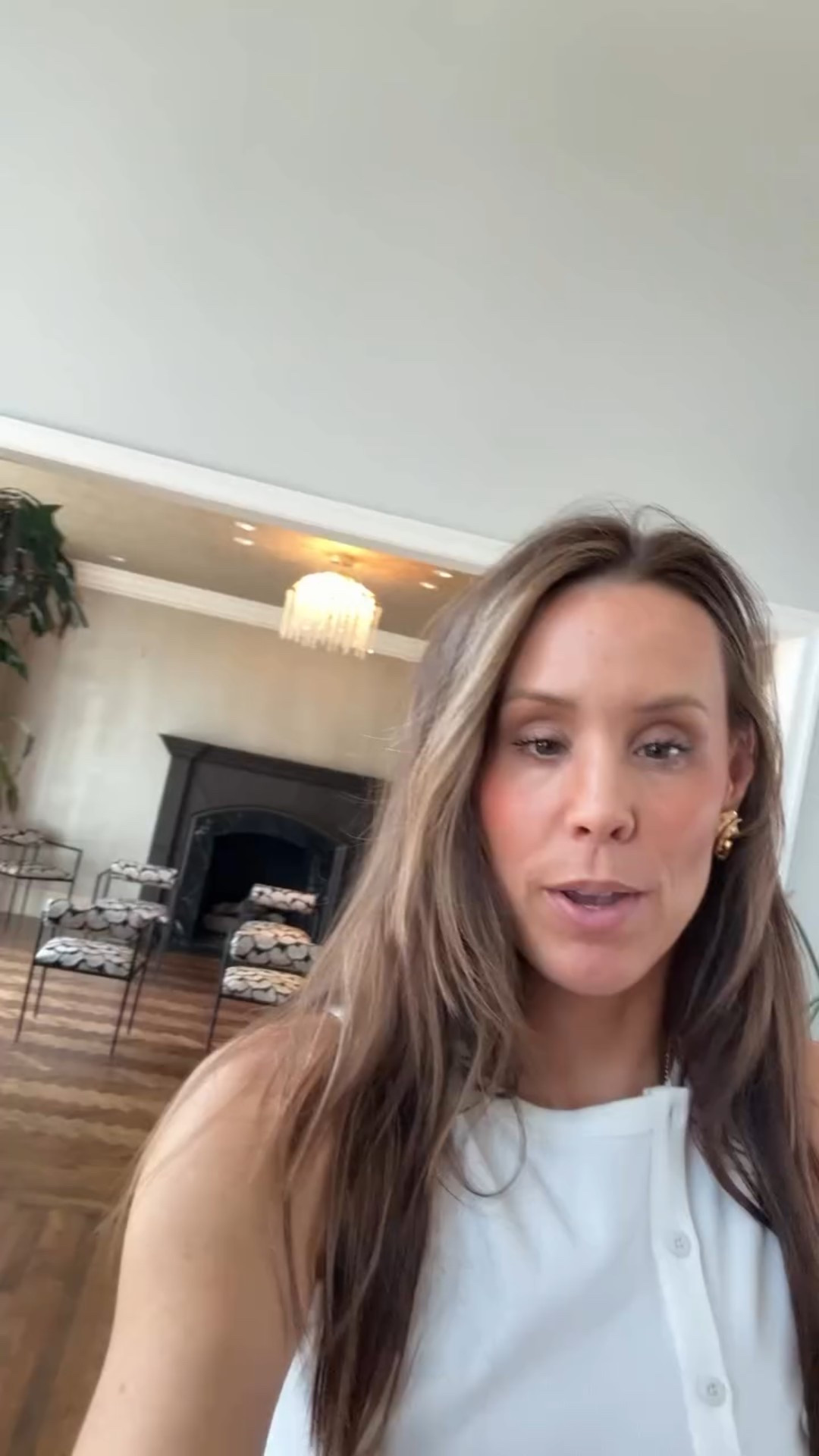 A little throwback 🤩 to one of our favorite surprises!!! 
We brought in a flooring company for a quote on the cat-pee carpets😂 and discovered beautiful white oak underneath! The boys' room even has this amazing border detail. Can't wait to keep sharing what we uncover!


#LTKHome #LTKvlog #LTKstorytime