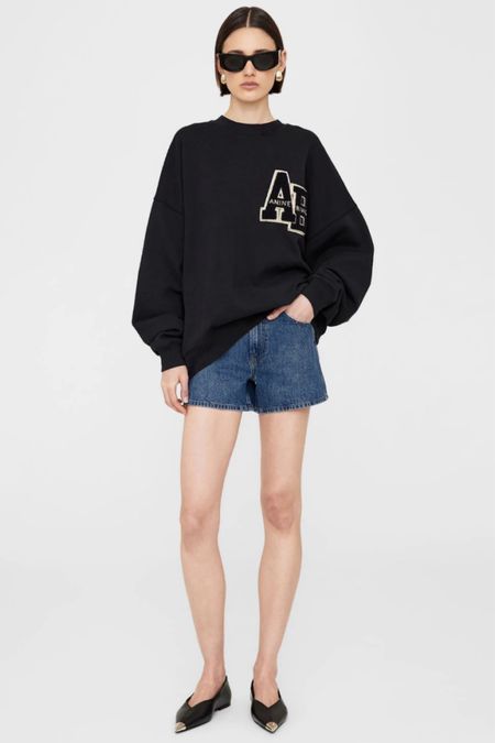One of my favorite sweatshirts for spring/summer just launched in black. It’s the perfect oversized fit and so soft! Perfect for layering during chilly days/night and for traveling. 

Sweatshirt, oversized sweatshirt, shorts, jeans, spring outfit, summer outfit, ballet flats, ballerina flats, travel outfit, Anine Bing, The Stylizt 



#LTKSeasonal #LTKTravel #LTKStyleTip